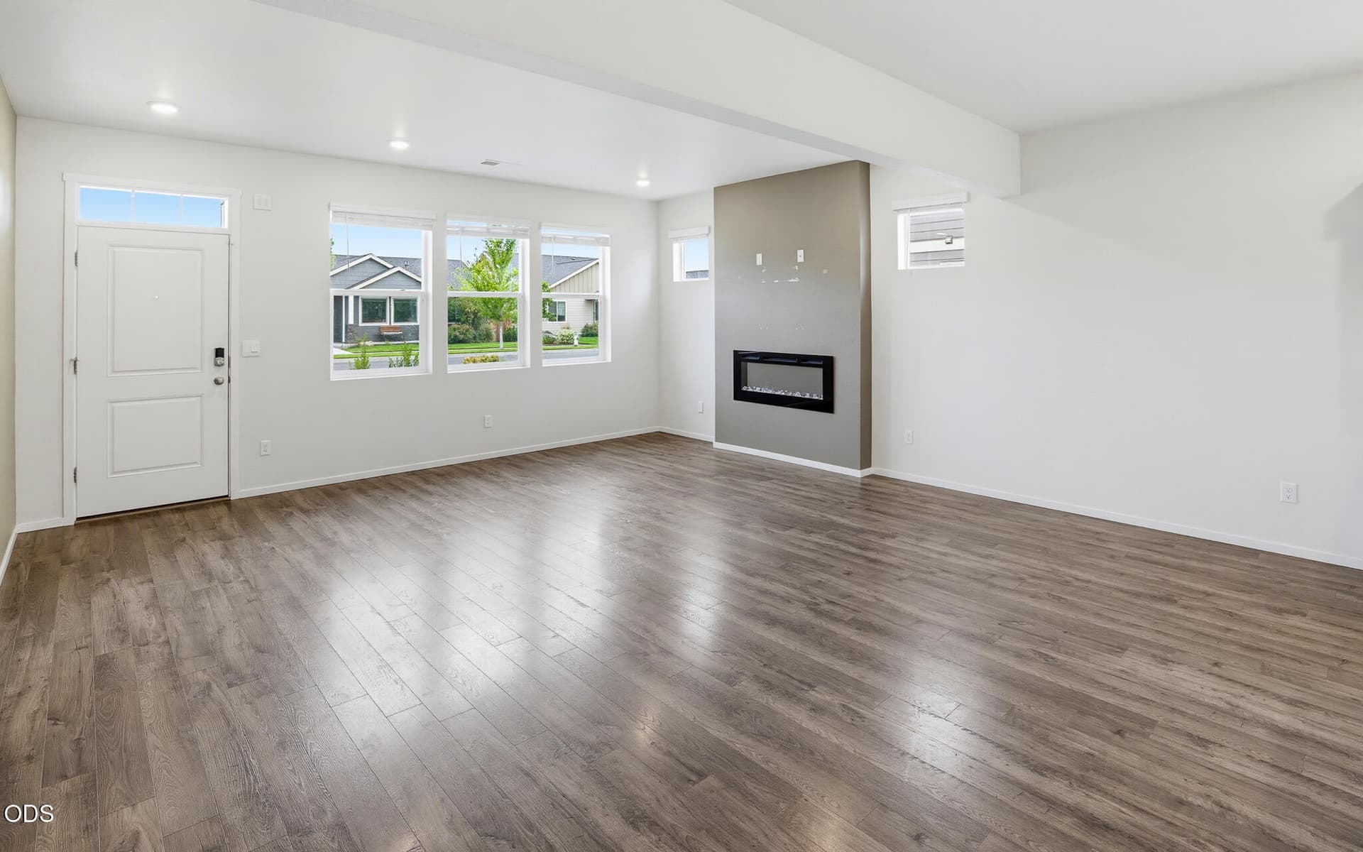 731 NW Union Loop - Small-28. Photo 4 of 33, 731 NE Union Loop, Prineville, OR 97754
