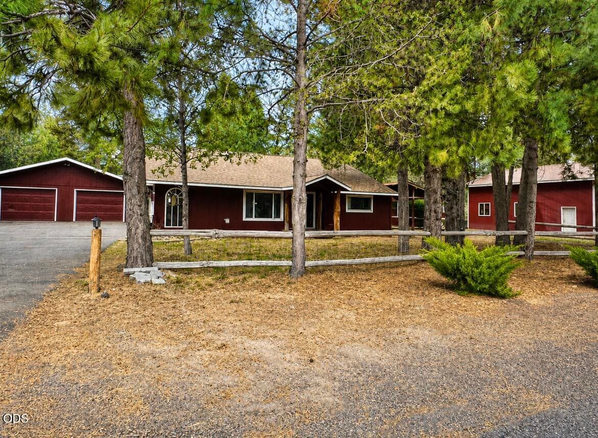 LP Front. Photo 3 of 58, 52531 Lost Ponderosa Road, La Pine, OR 97739