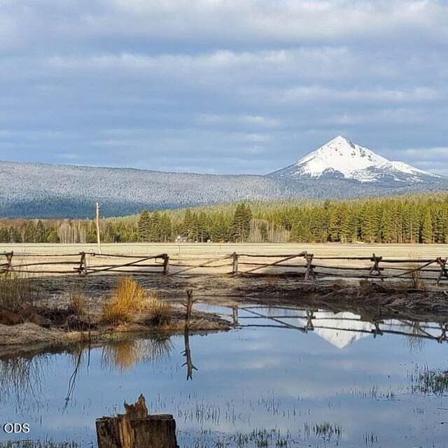 1. Photo 1 of 53, 24850 W Side Road, Klamath Falls, OR 97601