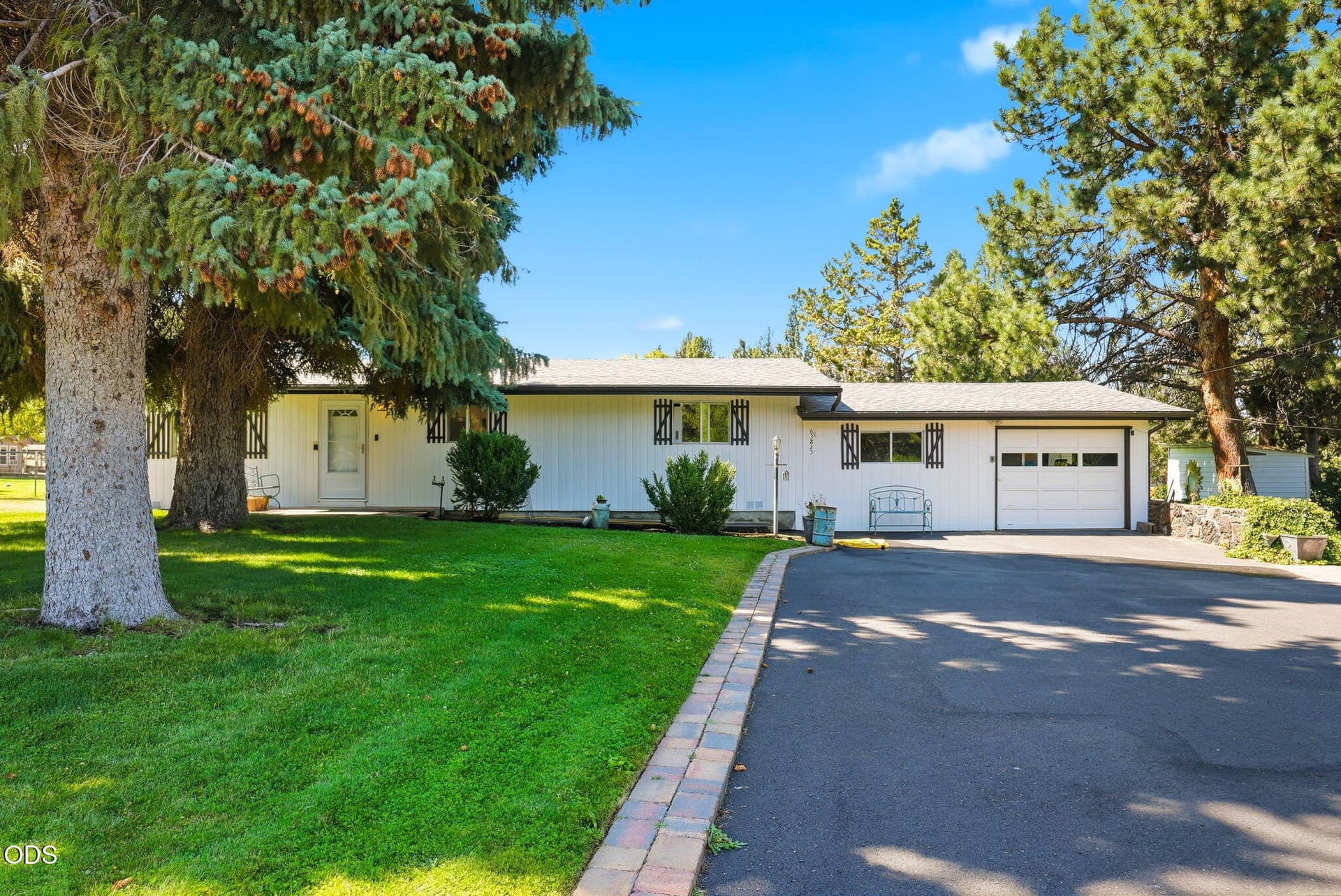 3-web-or-mls-Riley-Visuals-3. Photo 2 of 76, 63825 Scenic Drive, Bend, OR 97703