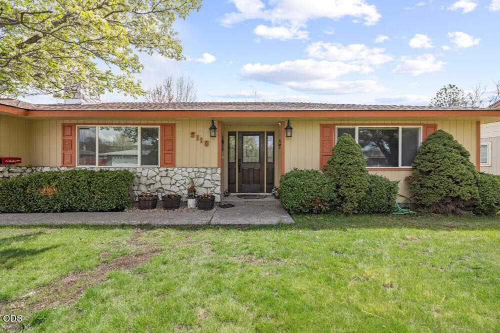 5110SturdivantAve-7. Photo 4 of 53, 5110 Sturdivant Avenue, Klamath Falls, OR 97603