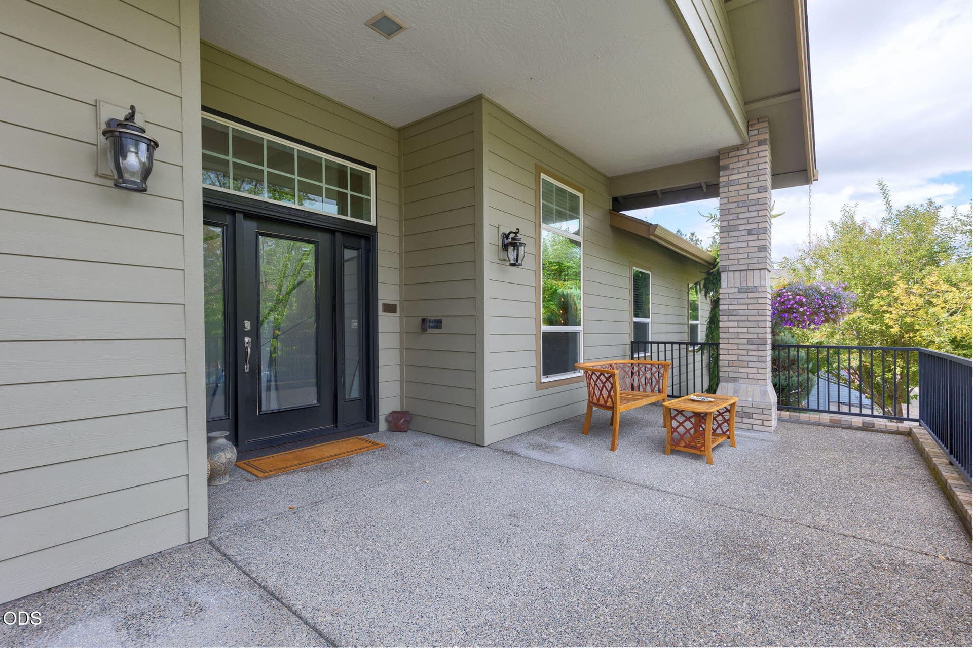 6-web-or-mls-2212-se-linden-ln. Photo 5 of 57, 2212 SE Linden Lane, Grants Pass, OR 97527
