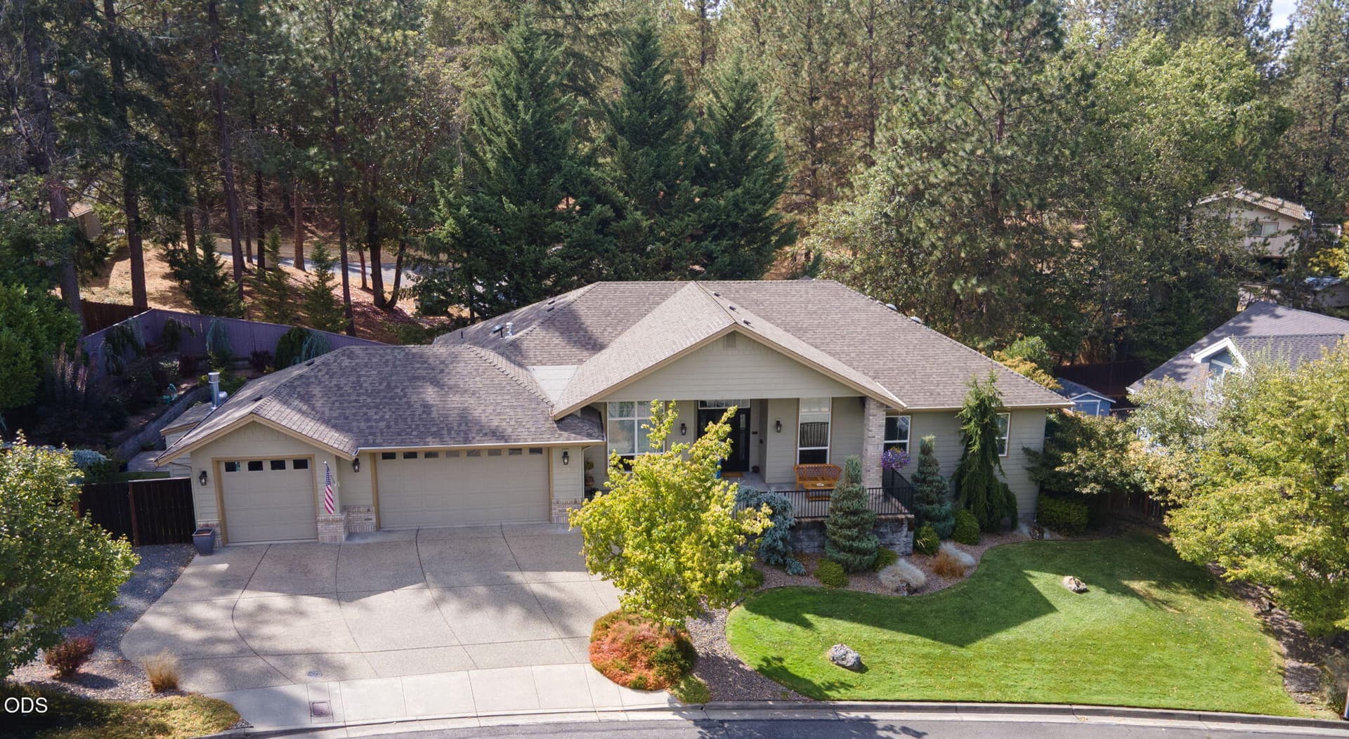 56-web-or-mls-2212-se-linden-ln. Photo 1 of 57, 2212 SE Linden Lane, Grants Pass, OR 97527