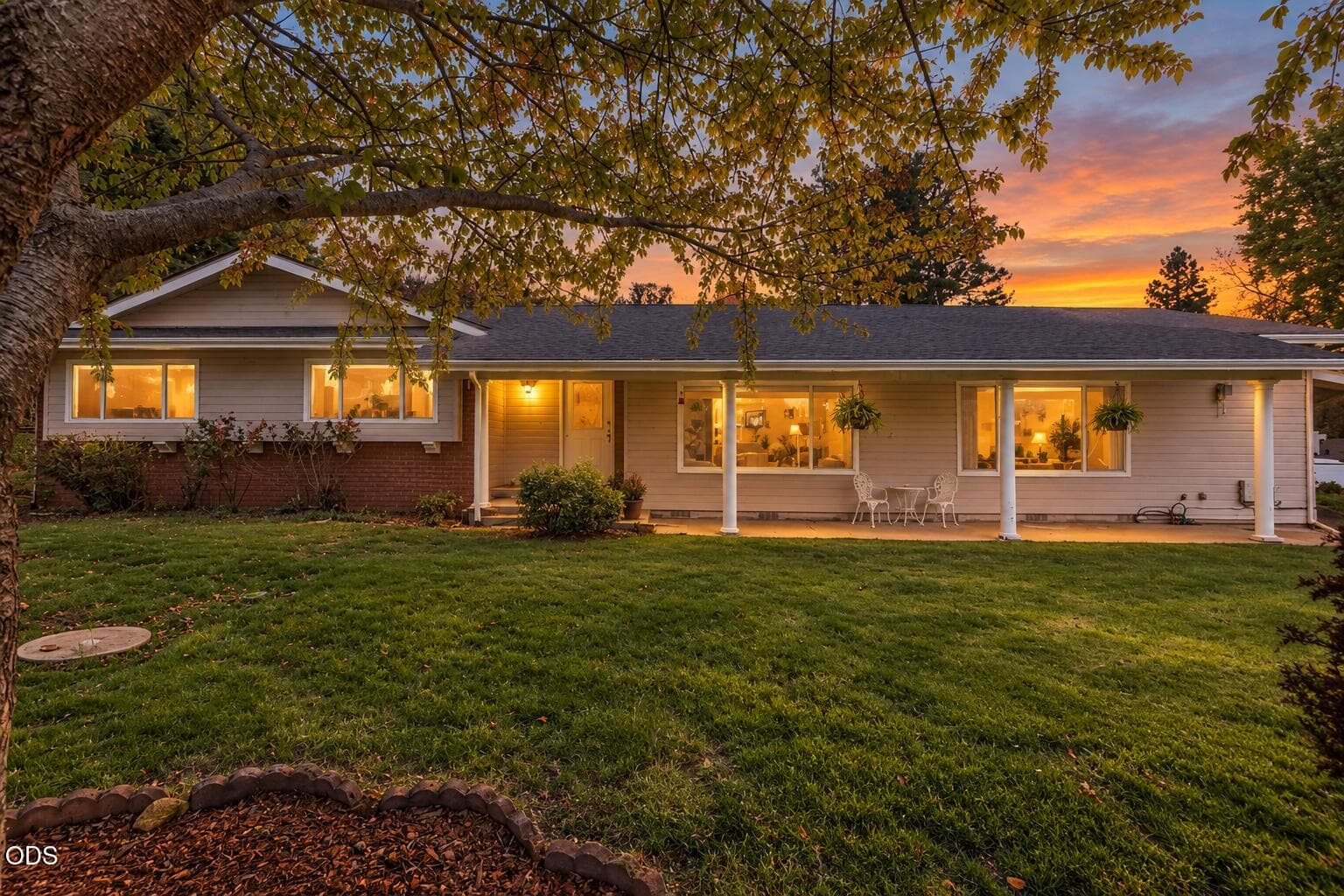 Sunset 4. Photo 1 of 50, 2820 David Lane, Medford, OR 97504