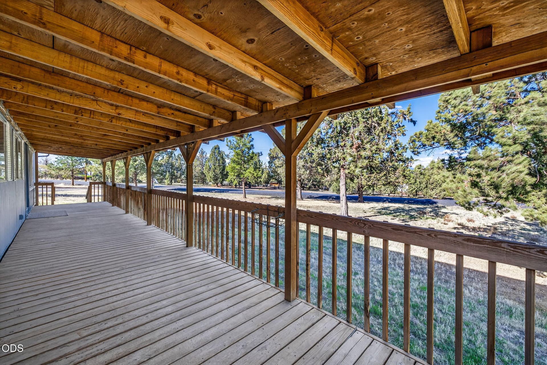 3. Photo 3 of 35, 1384 SE Akins Drive, Prineville, OR 97754