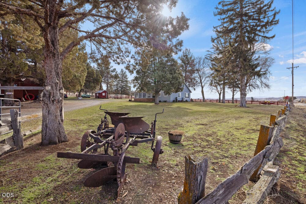 14837HillRd.-37. Photo 3 of 42, 14837 Hill Road, Klamath Falls, OR 97603