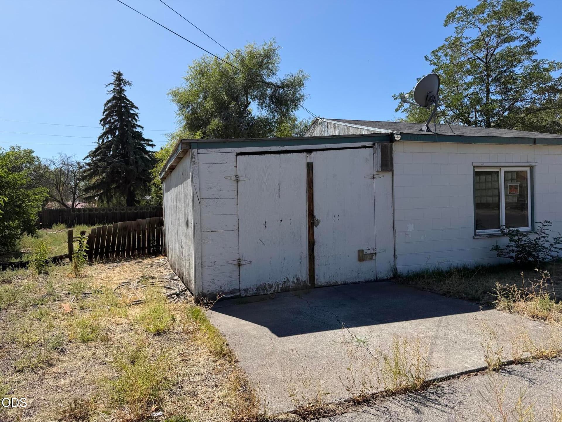 Property to be sold as is. Photo 3 of 7, 240 NW Birch Avenue, Redmond, OR 97756