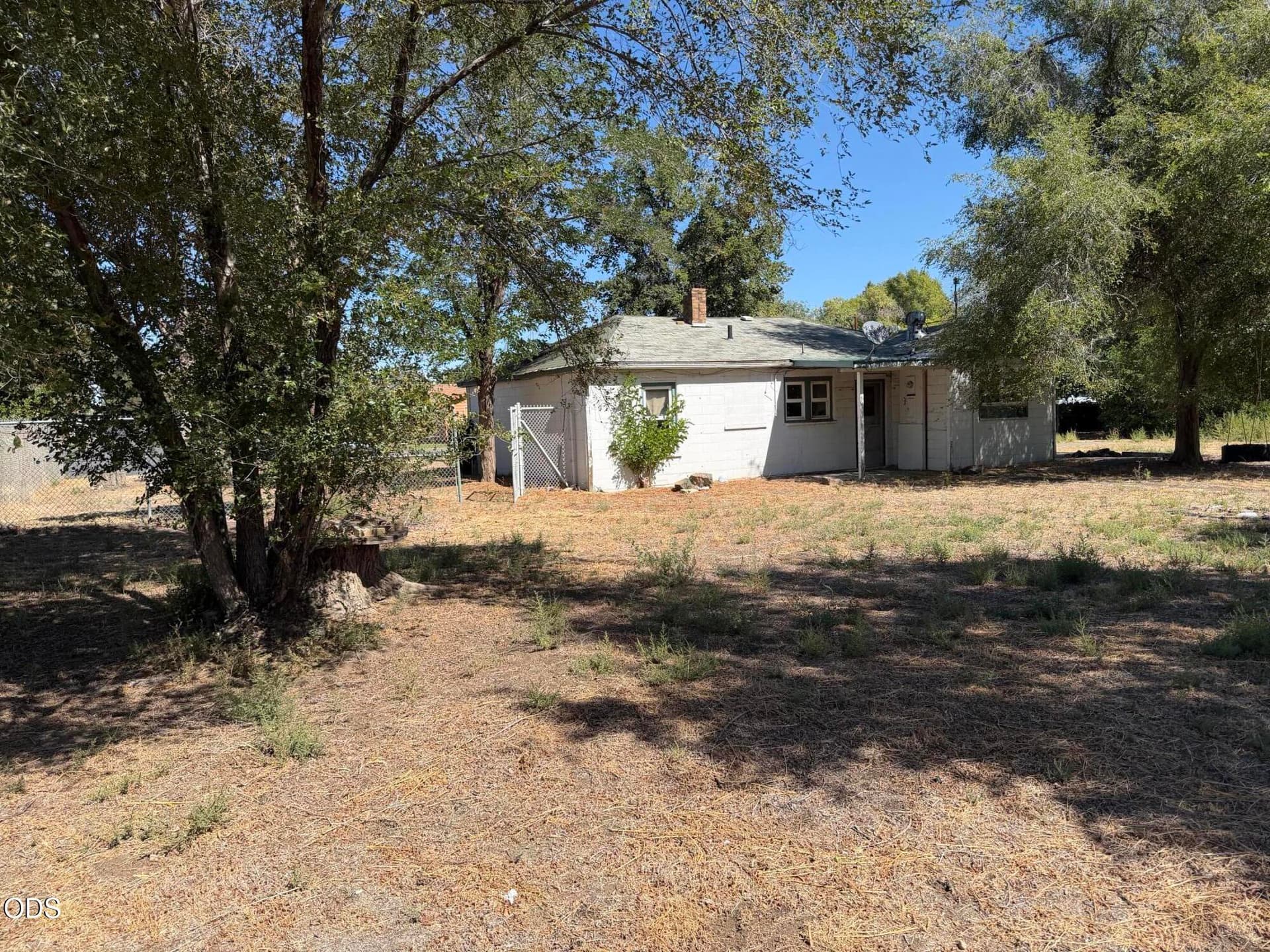 Alley access, large lot property. Photo 4 of 7, 240 NW Birch Avenue, Redmond, OR 97756
