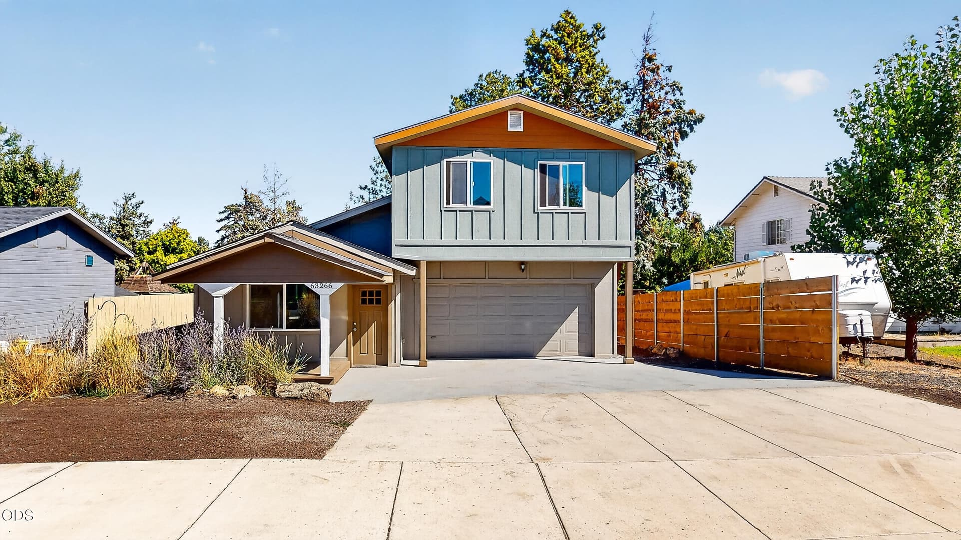 Front. Photo 1 of 33, 63266 Vogt Road, Bend, OR 97701