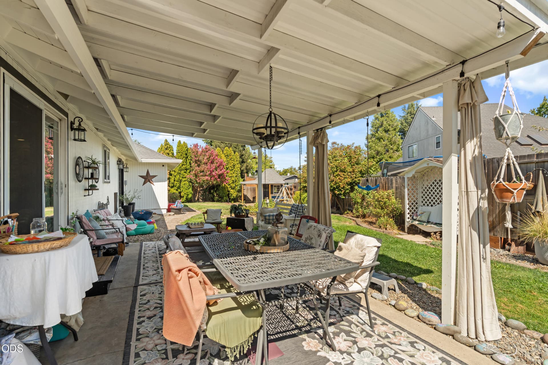 667 rose valley ct-27. Photo 5 of 32, 667 Rose Valley Court, Central Point, OR 97502