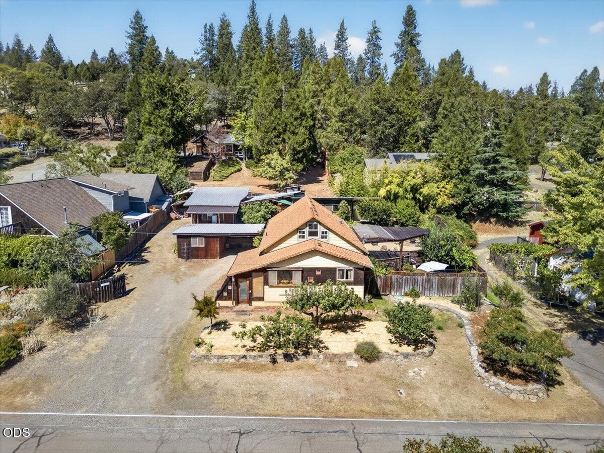 Main. Photo 1 of 52, 560 S Oregon Street, Jacksonville, OR 97530