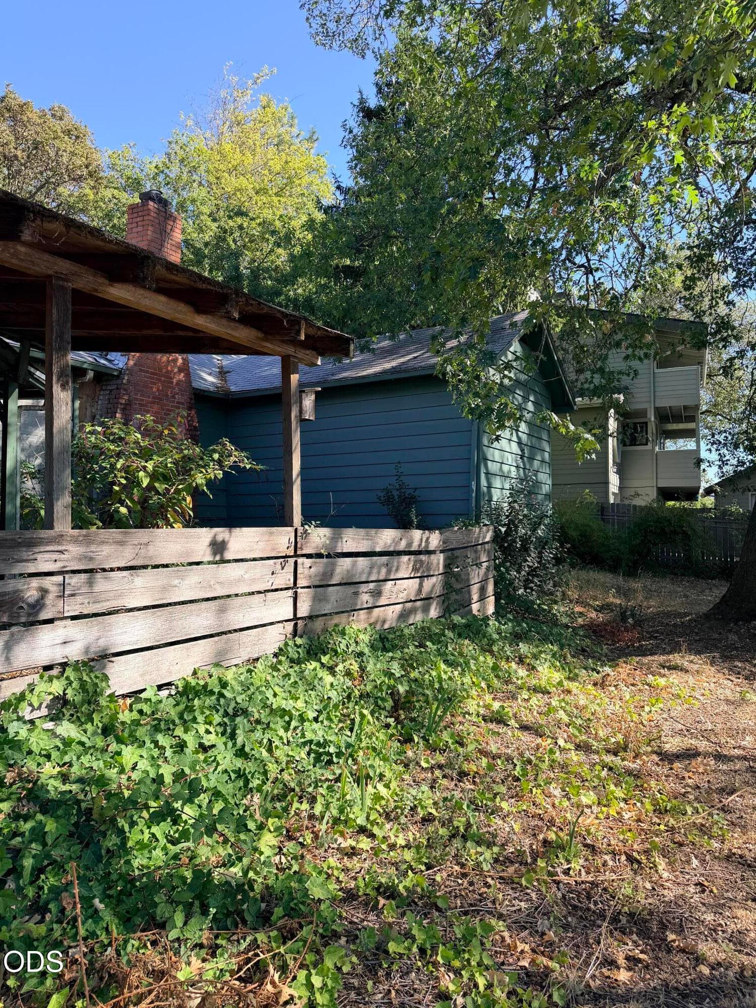 IMG_0382. Photo 1 of 7, 1336 NE Beacon Drive, Grants Pass, OR 97526