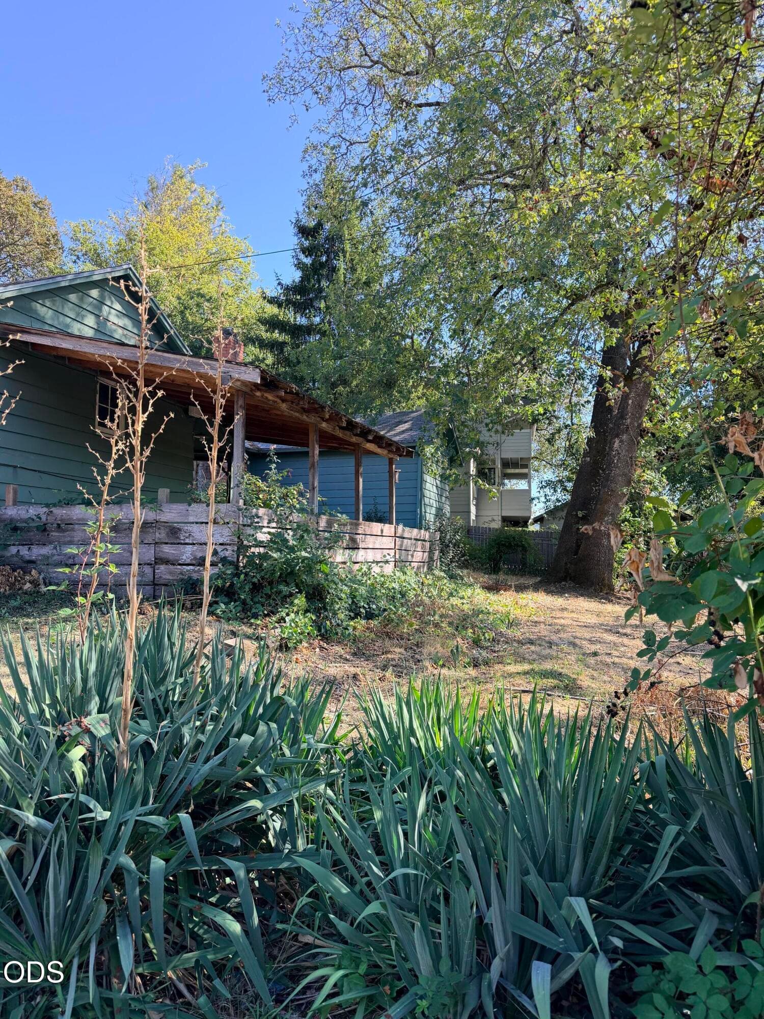 IMG_0381. Photo 3 of 7, 1336 NE Beacon Drive, Grants Pass, OR 97526
