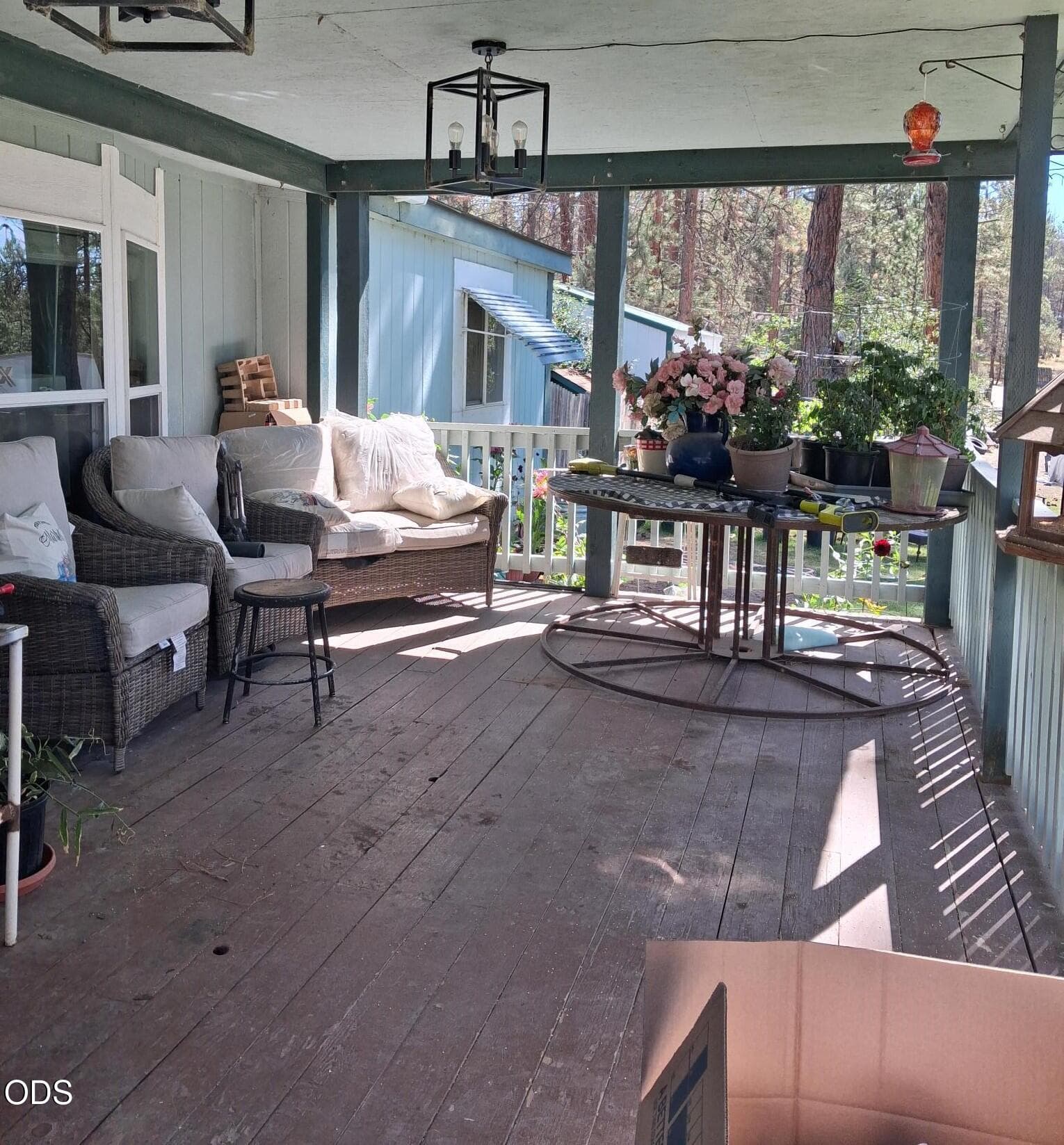 front porch. Photo 2 of 28, 9045 Ground Squirrel Drive, Bonanza, OR 97623