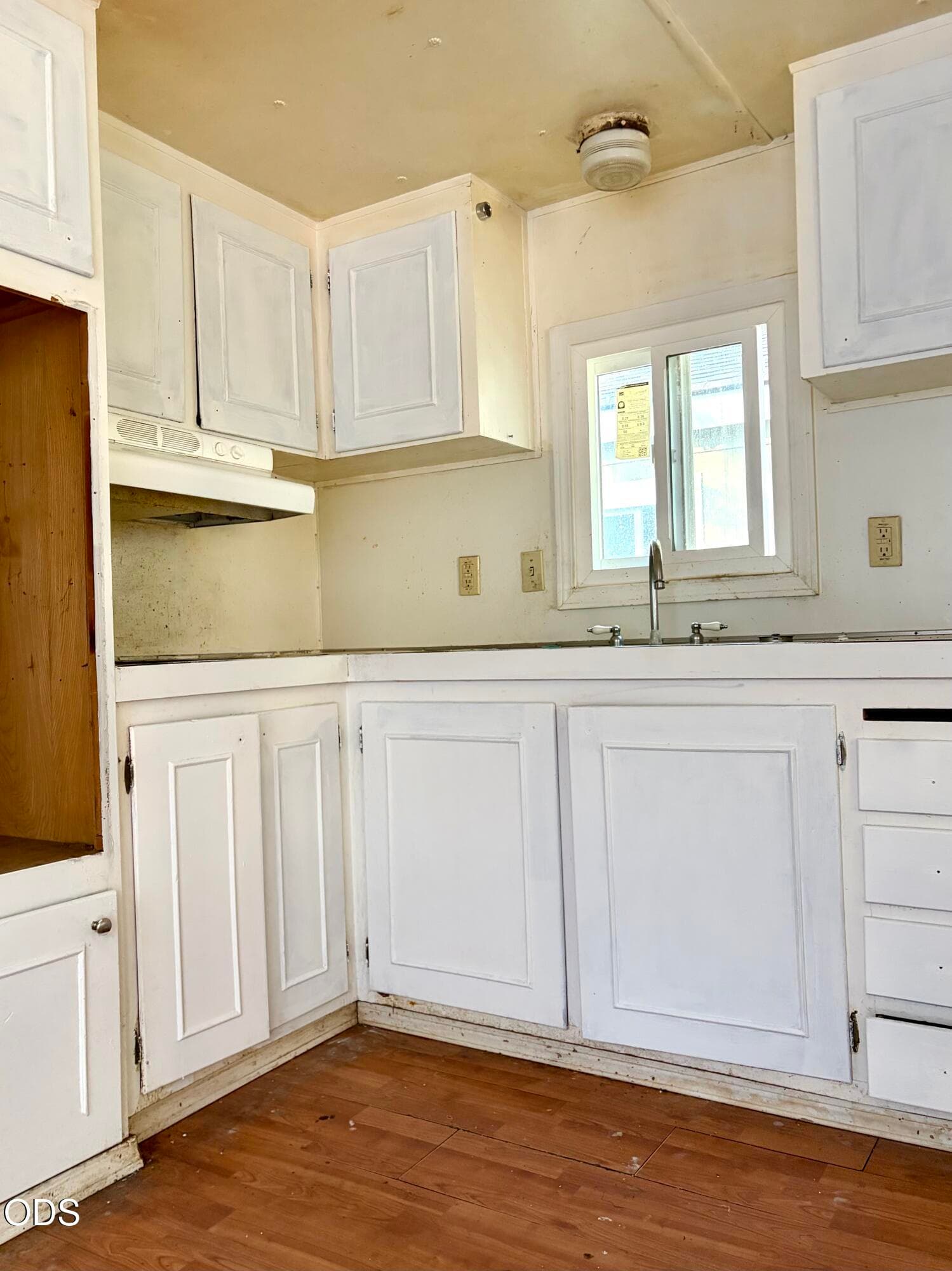 Kitchen. Photo 4 of 5, 3611 N Highway 97 Unit SPC 32, Klamath Falls, OR 97601
