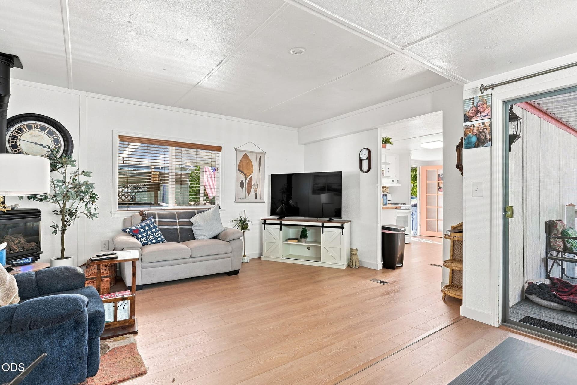 24-web-or-mls-1055 N 5th024. Photo 5 of 21, 1055 N 5th Street Unit UNIT 143, Jacksonville, OR 97530