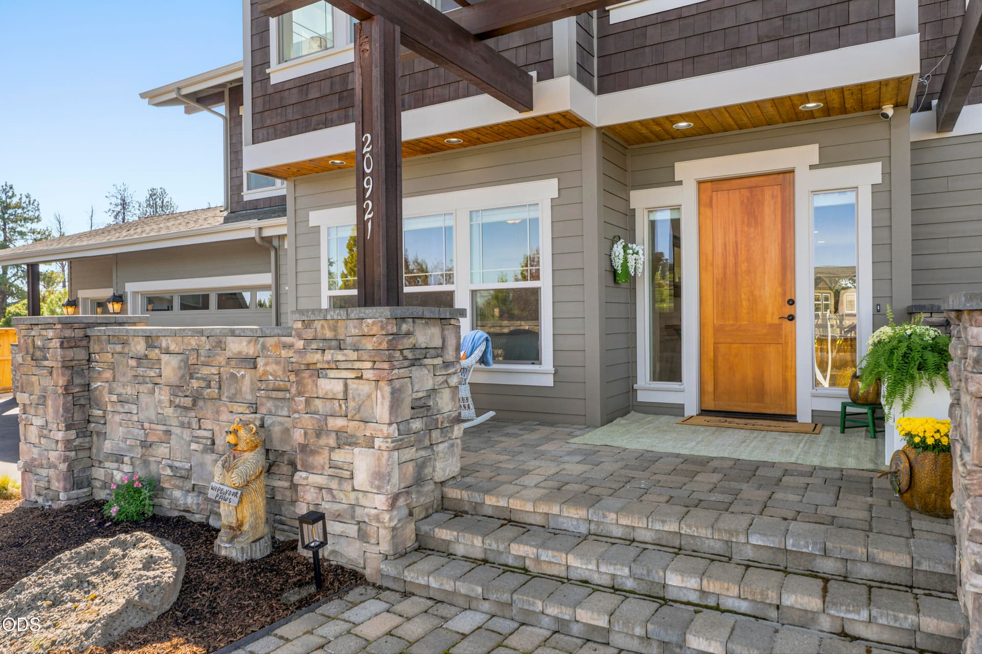 Exterior Entry. Photo 5 of 59, 20921 Miramar Drive, Bend, OR 97702