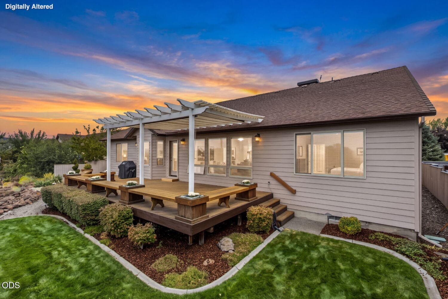 2026_09_03_2633_nw_canyon_dr_rdm-64. Photo 3 of 37, 2635 NW Canyon Drive, Redmond, OR 97756