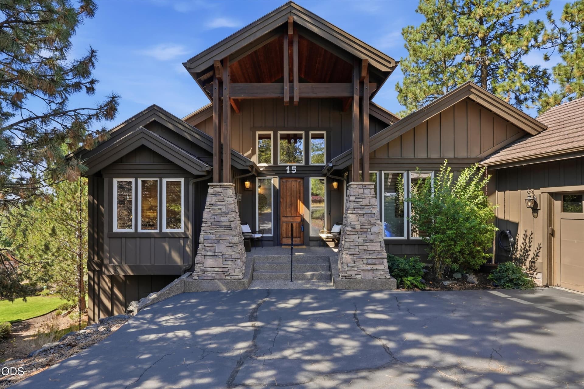 04-15 SW Quail Butte Pl-4. Photo 4 of 58, 15 SW Quail Butte Place, Bend, OR 97702