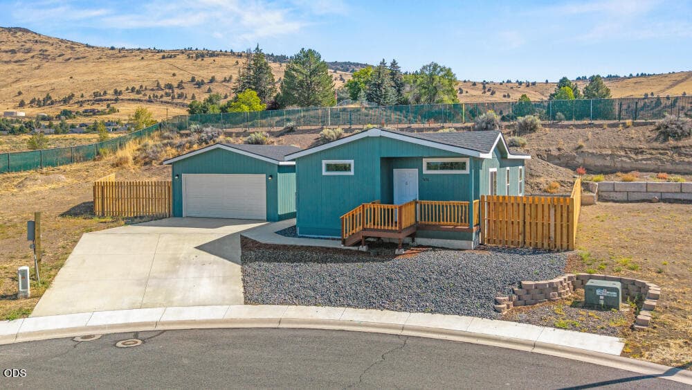 02.1 5636+5620EdithWy-14. Photo 3 of 23, 5636 Edith Way, Klamath Falls, OR 97603