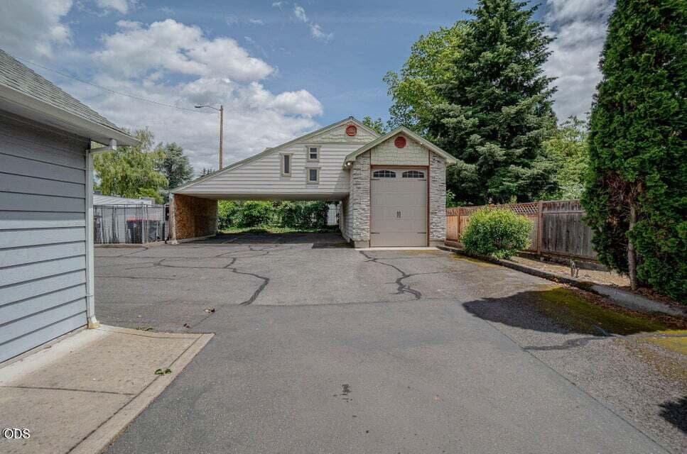 20260604164441059832000000-o. Photo 3 of 16, 11 Tripp Street, Medford, OR 97504