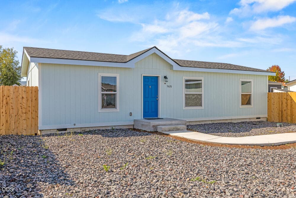 01 5636+5620EdithWy-94. Photo 1 of 23, 5620 Edith Way, Klamath Falls, OR 97603
