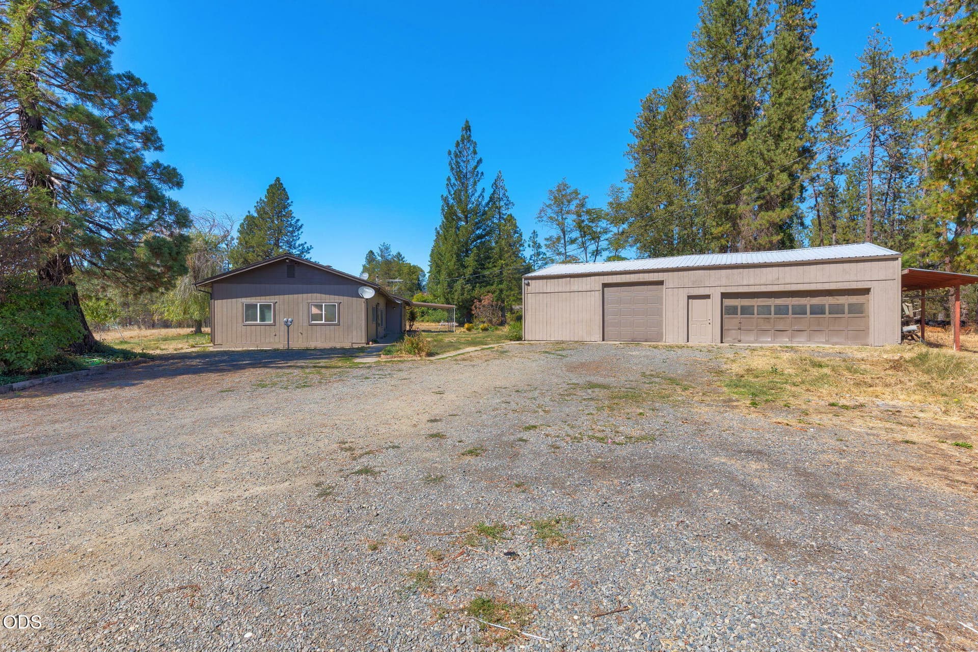 House & Garage/Shop 2. Photo 4 of 47, 6141 New Hope Road, Grants Pass, OR 97527
