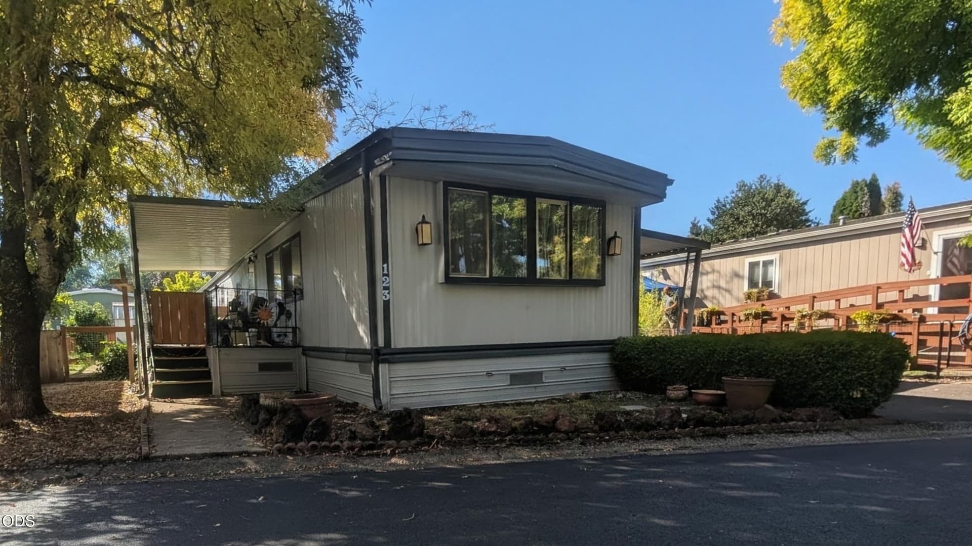 Primary. Photo 1 of 15, 1475 Green Acres Road Unit SPC 123, Eugene, OR 97408