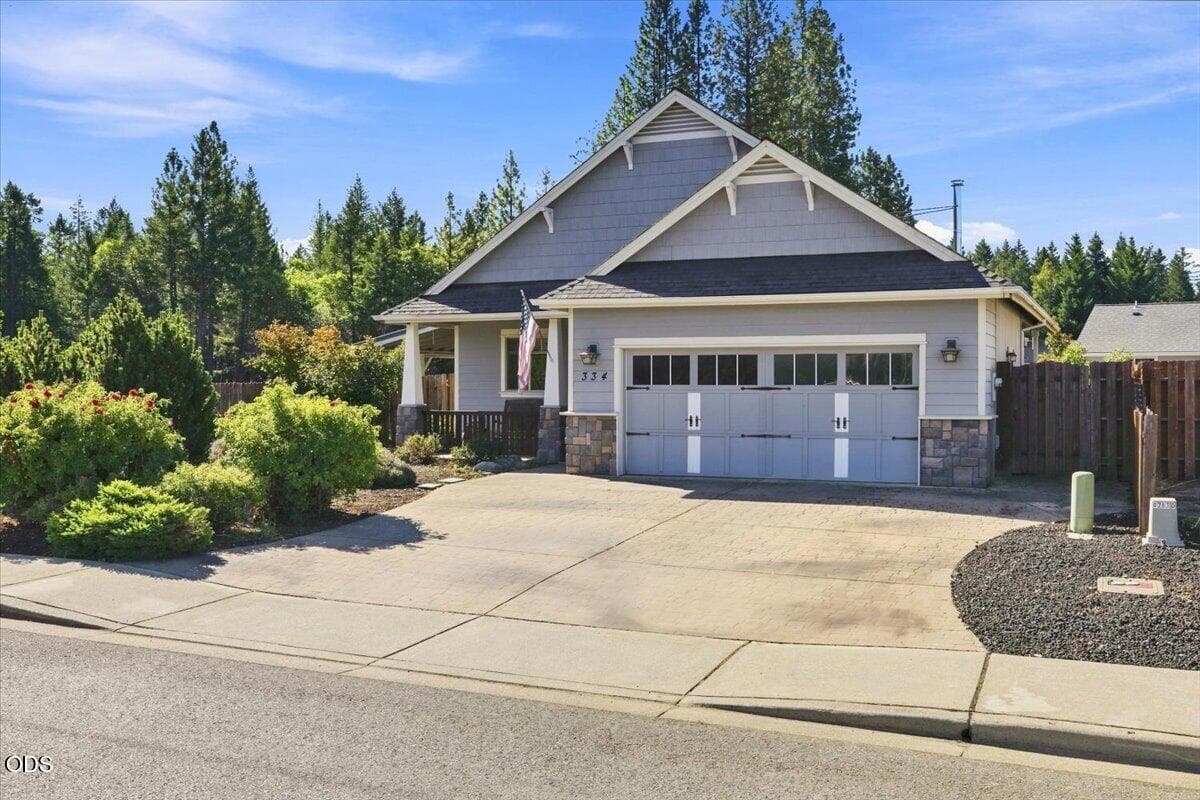 02-CI_8331. Photo 1 of 25, 334 Hanby Lane, Cave Junction, OR 97523