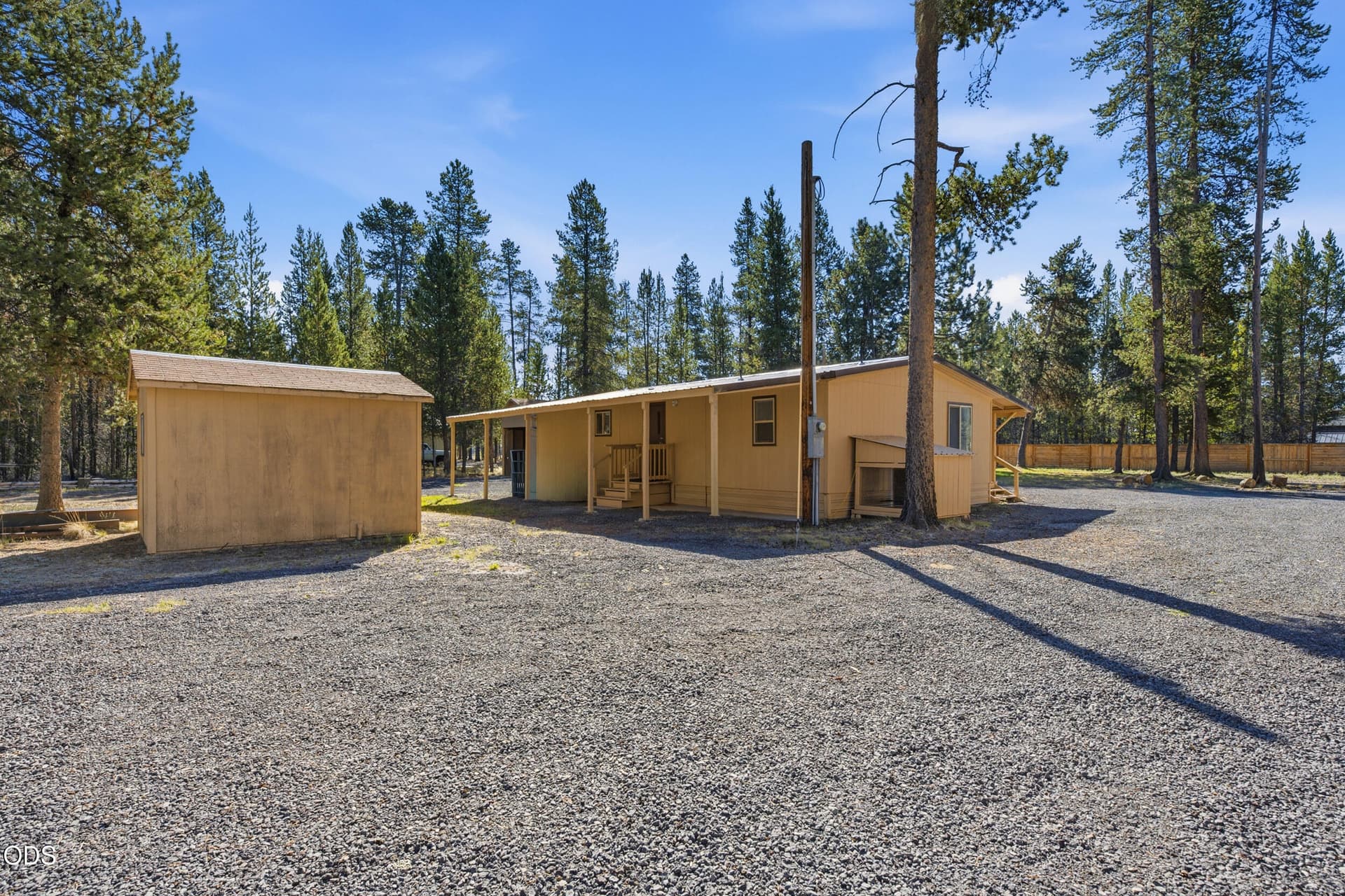 29. Photo 5 of 39, 16046 Davis Avenue, La Pine, OR 97739