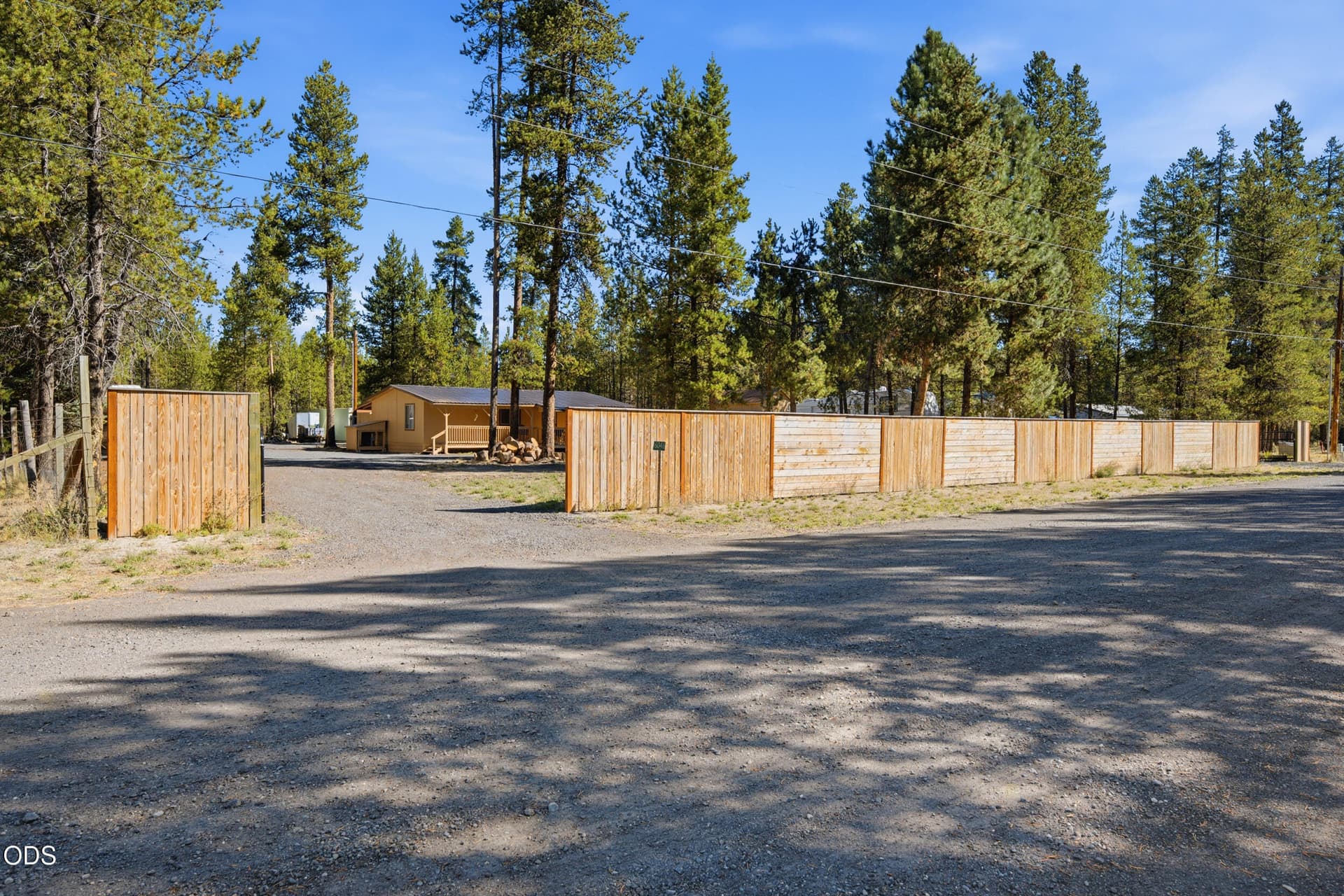 33. Photo 2 of 39, 16046 Davis Avenue, La Pine, OR 97739