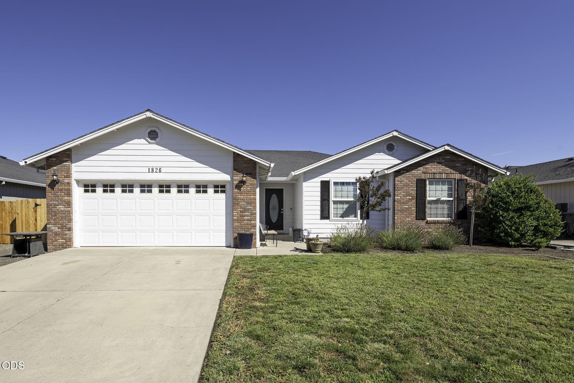 5-web-or-mls-Northwood Dr003. Photo 1 of 31, 1826 Northwood Drive, Central Point, OR 97502