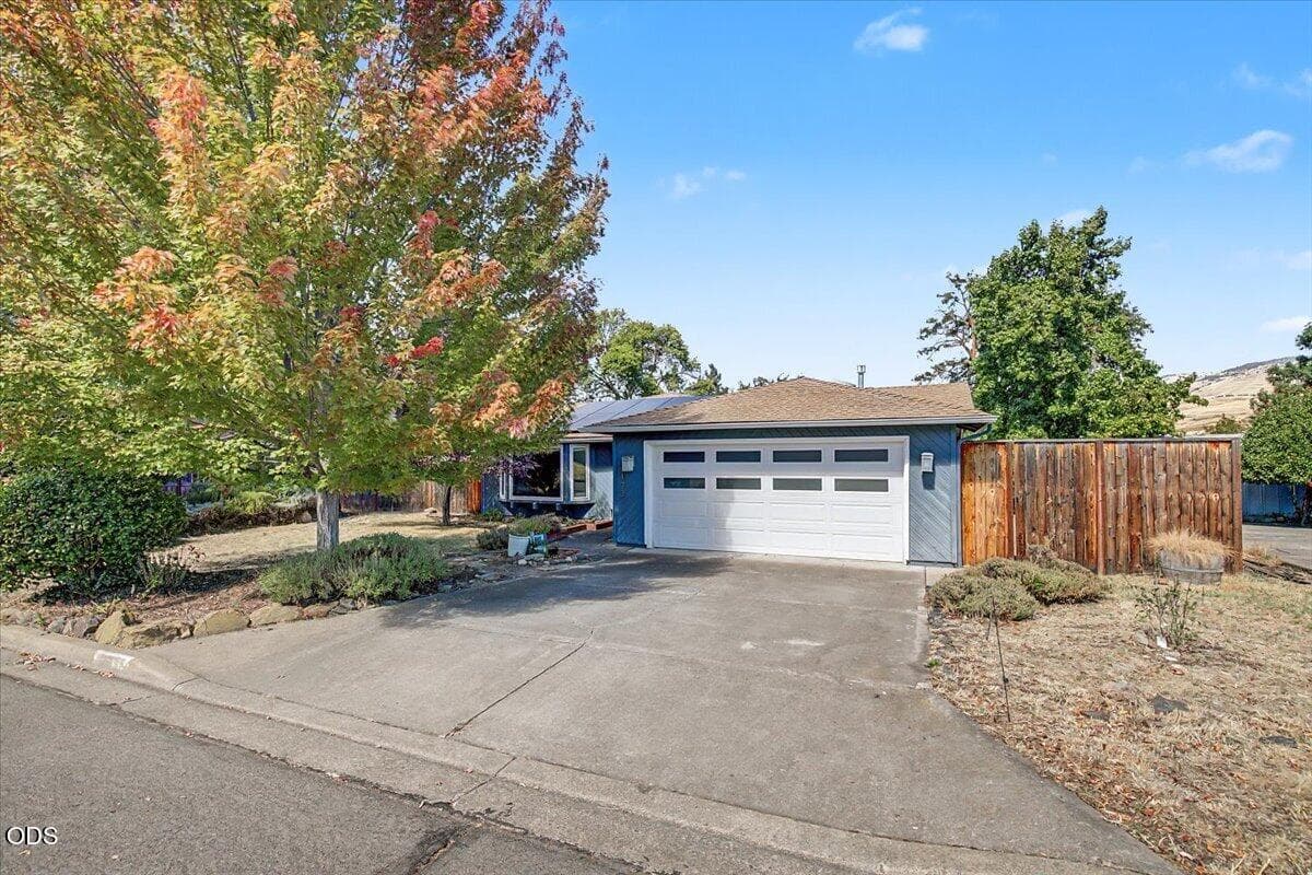 03-3. Photo 1 of 33, 173 Alder Lane, Ashland, OR 97520