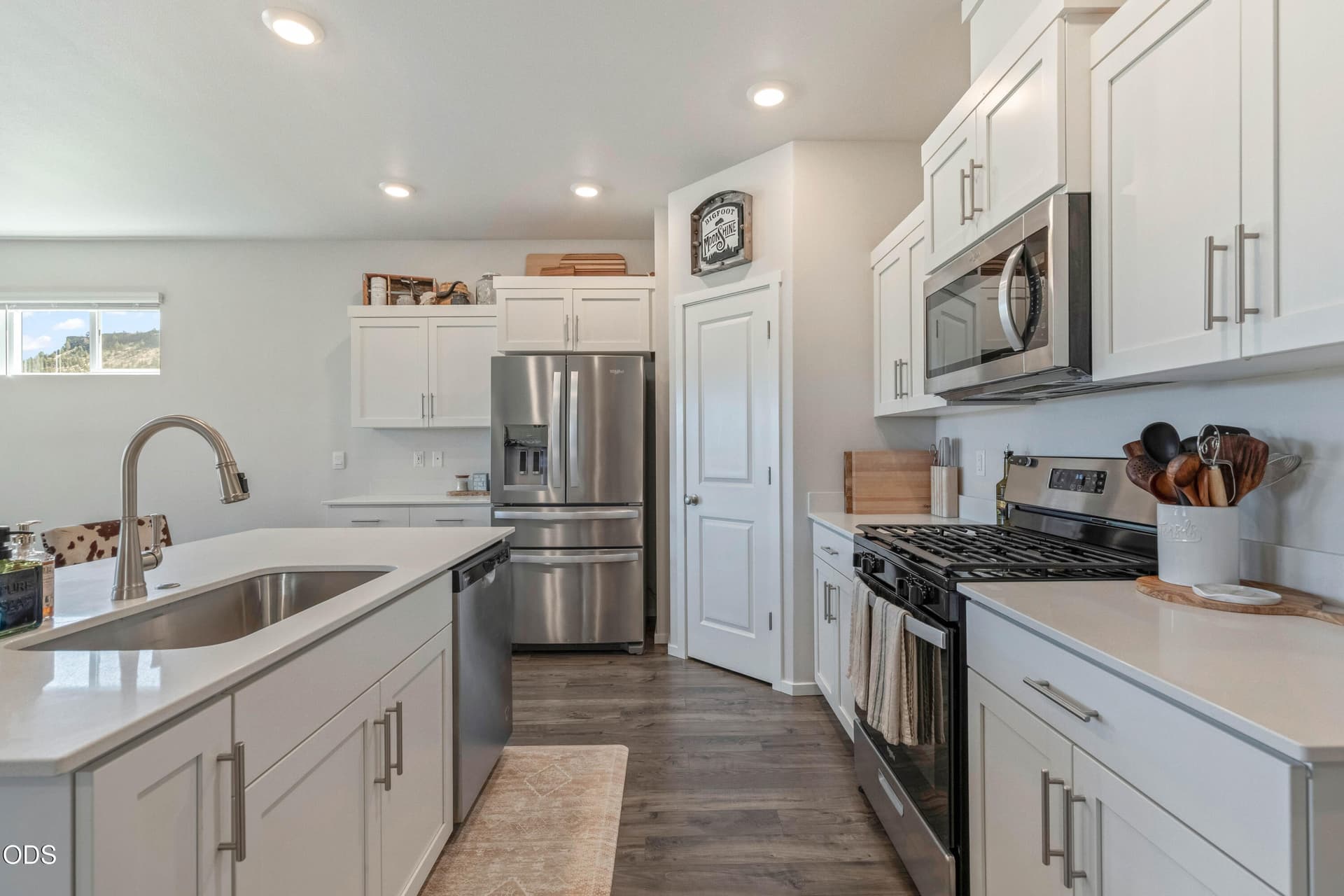 Corner Pantry. Photo 5 of 36, 500 SE Stetson Court, Prineville, OR 97754