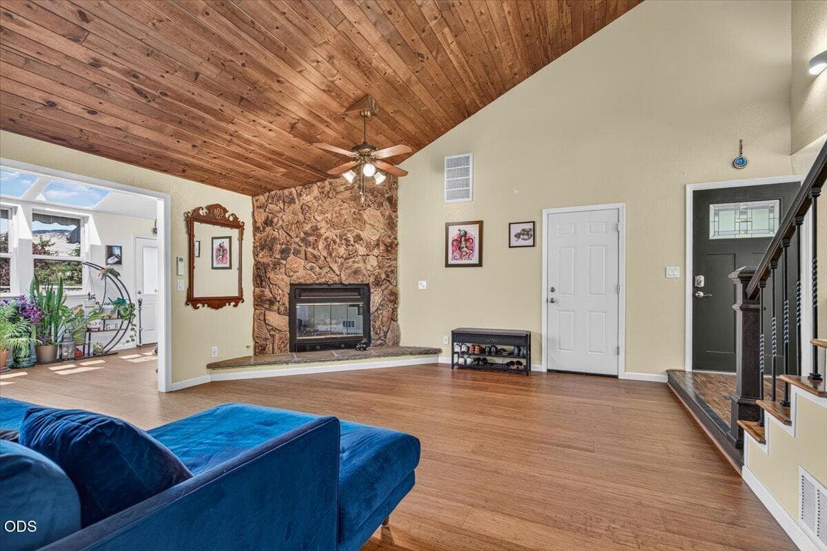 15-15. Photo 2 of 29, 197 Alder Lane, Ashland, OR 97520