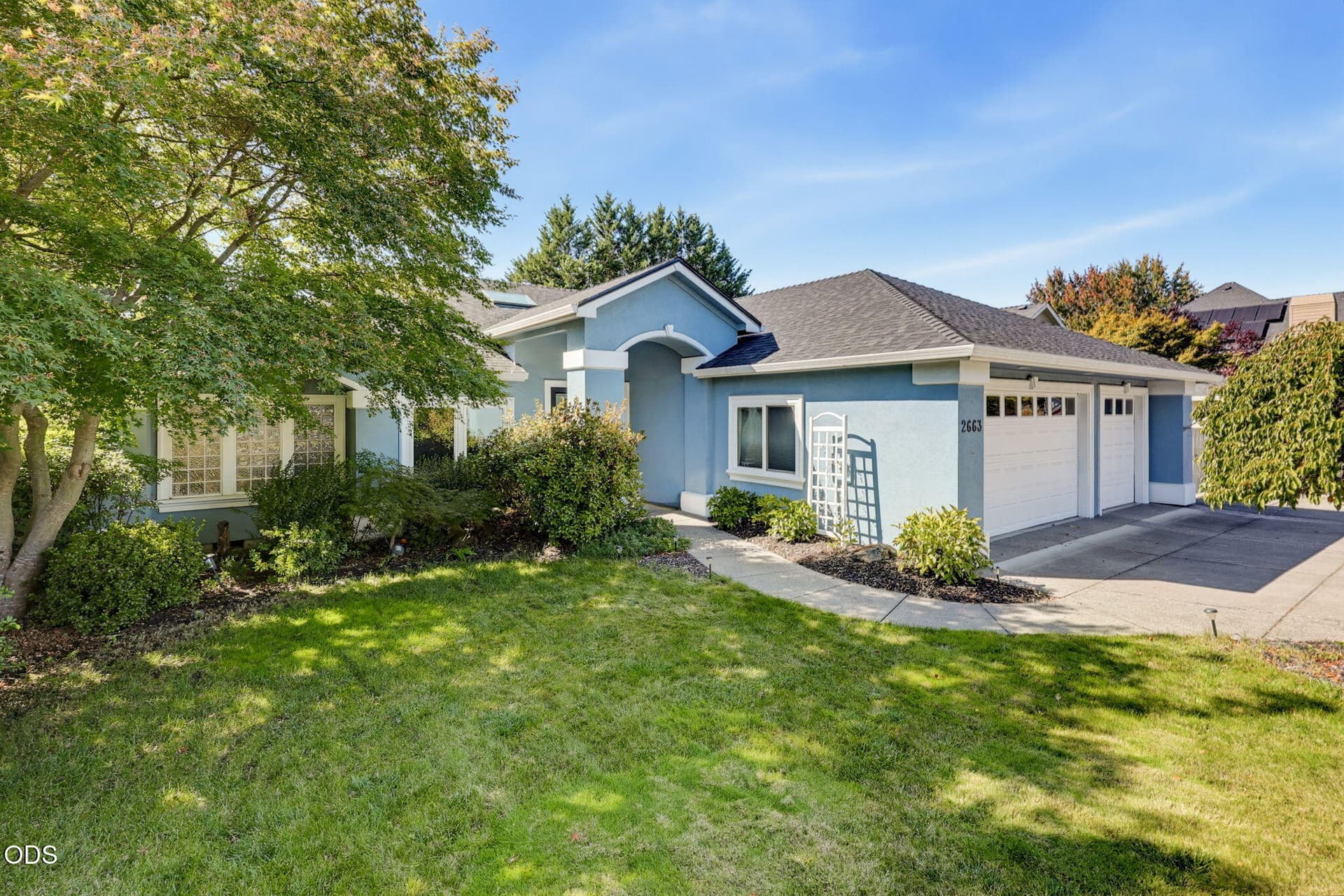 4413. Photo 2 of 39, 2663 Kerrisdale Ridge Drive, Medford, OR 97504