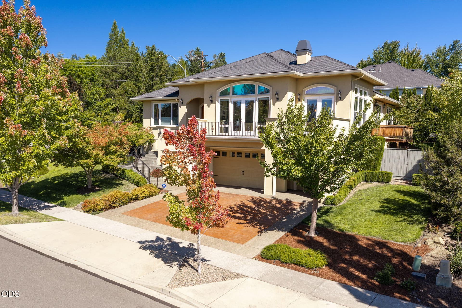 2. Photo 2 of 68, 401 Stanford Avenue, Medford, OR 97504