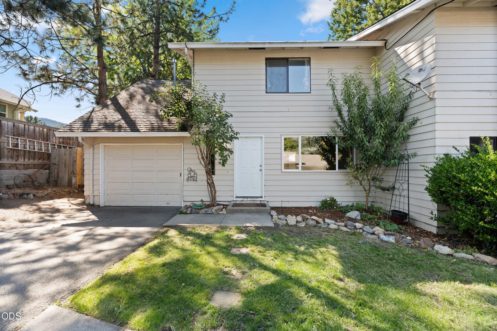 690-normal-ave-01. Photo 1 of 26, 690 Normal Avenue, Ashland, OR 97520