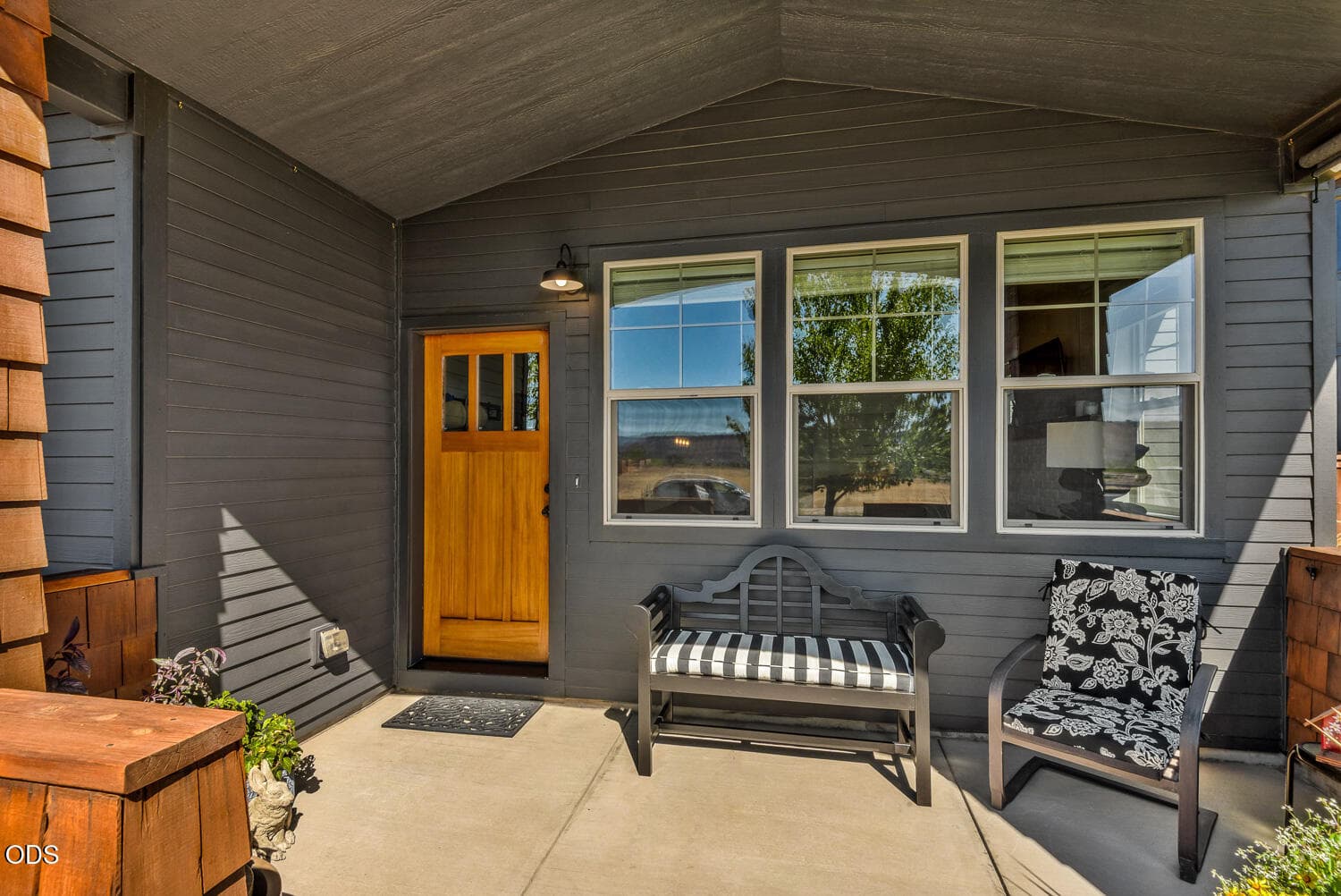 Front porch. Photo 2 of 26, 1575 NE Perspective Drive, Prineville, OR 97754