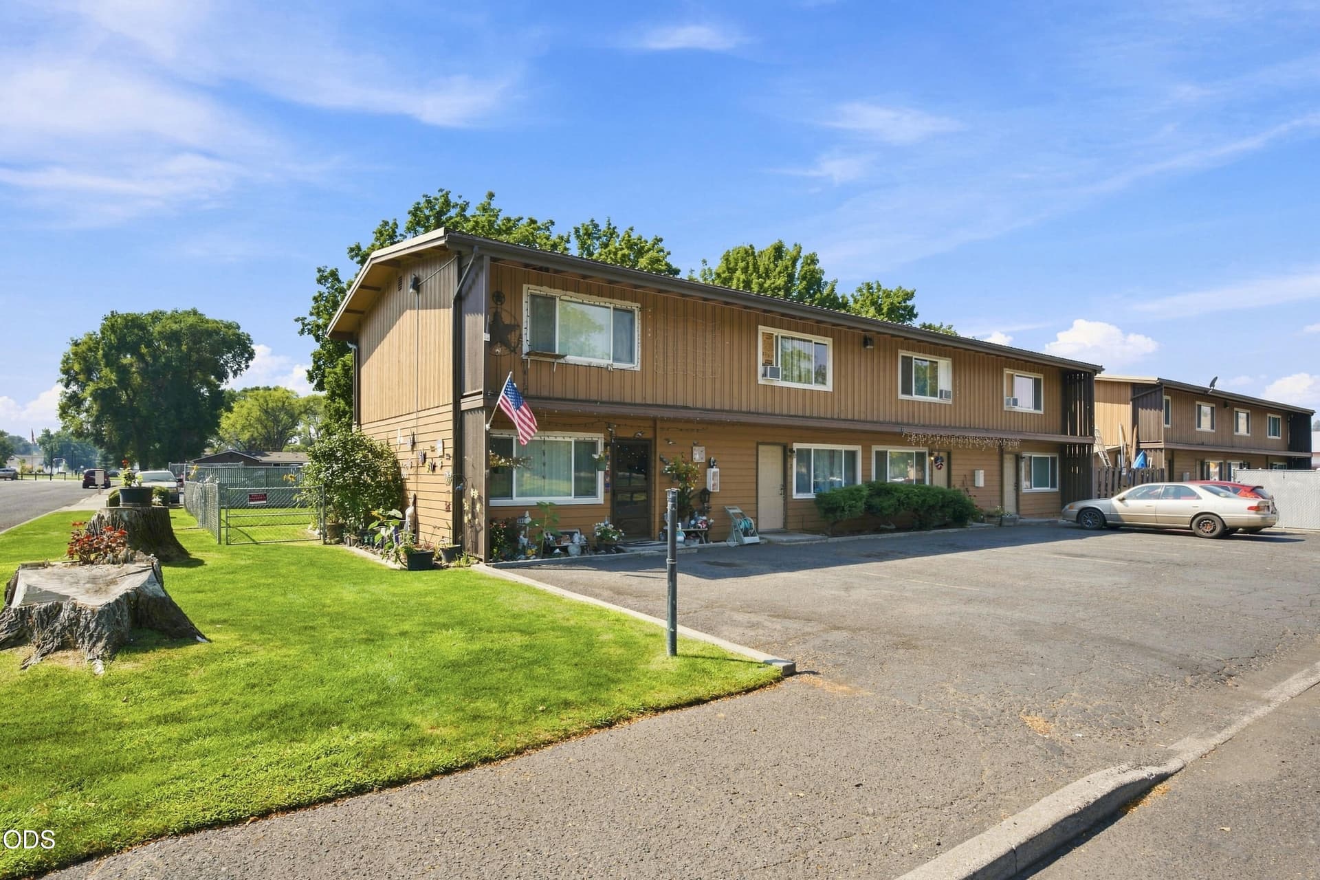 115 NE A St (1 of 19). Photo 1 of 9, 115 NE A Street, Madras, OR 97741