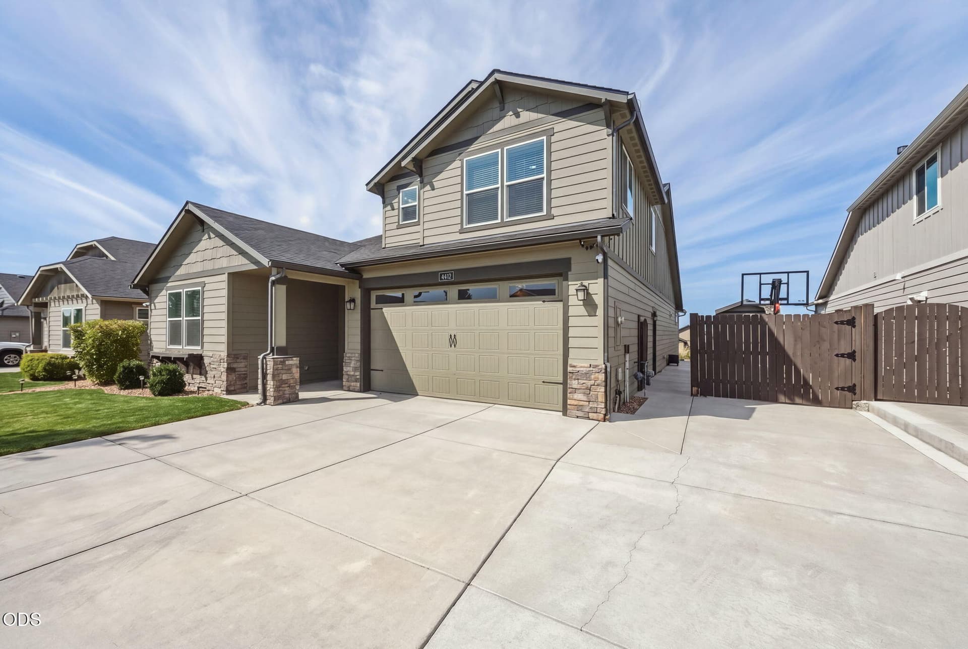 Front 4. Photo 4 of 65, 4421 SW Majestic Avenue, Redmond, OR 97756