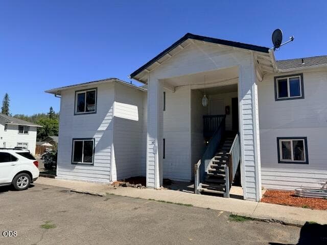 Front. Photo 1 of 8, 30 Dion Court Unit 3, Shady Cove, OR 97539