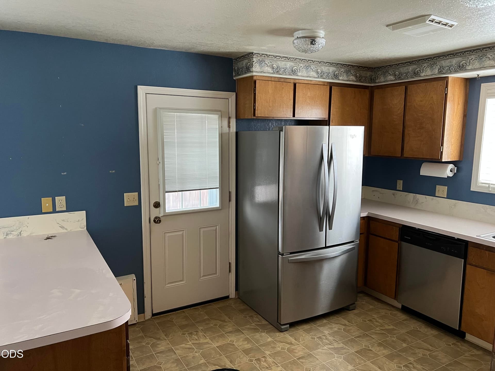 IMG_0389. Photo 4 of 26, 1724 Lakeview Avenue, Klamath Falls, OR 97601