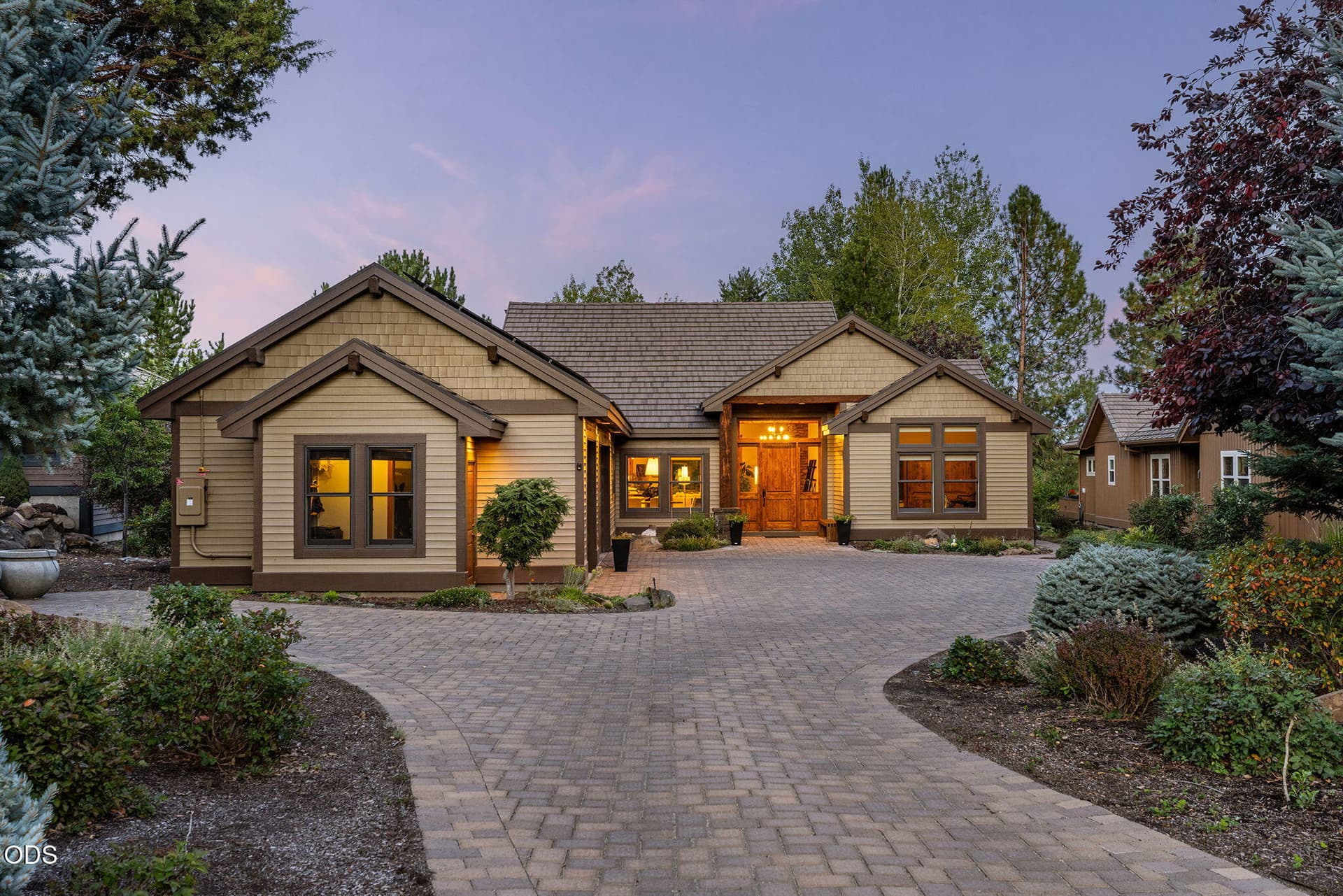 2. Front View Sunset closer. Photo 2 of 45, 61583 Tam McArthur Loop, Bend, OR 97702
