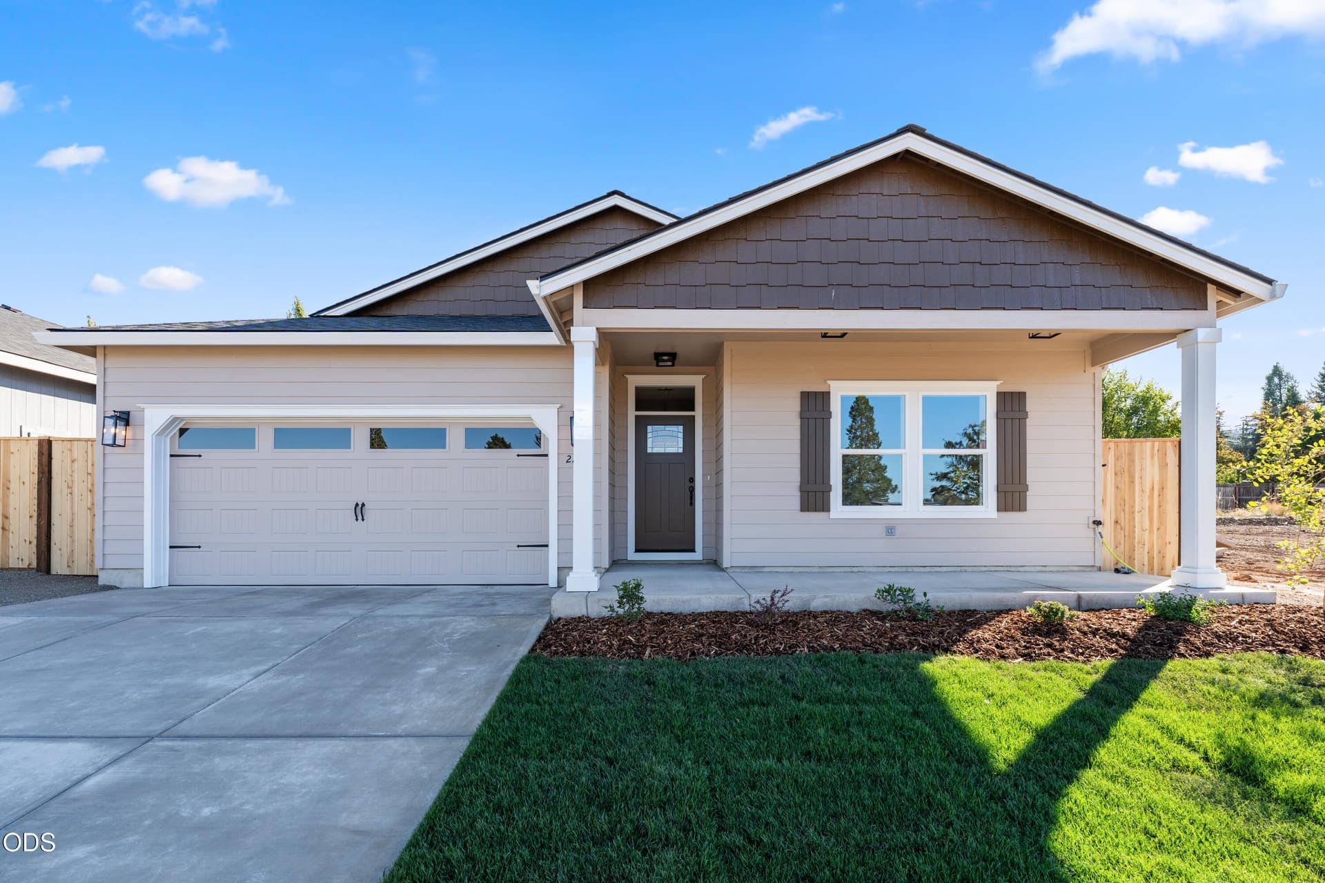 2235 pianna drive-01. Photo 2 of 36, 2235 Piazza Drive, Medford, OR 97501
