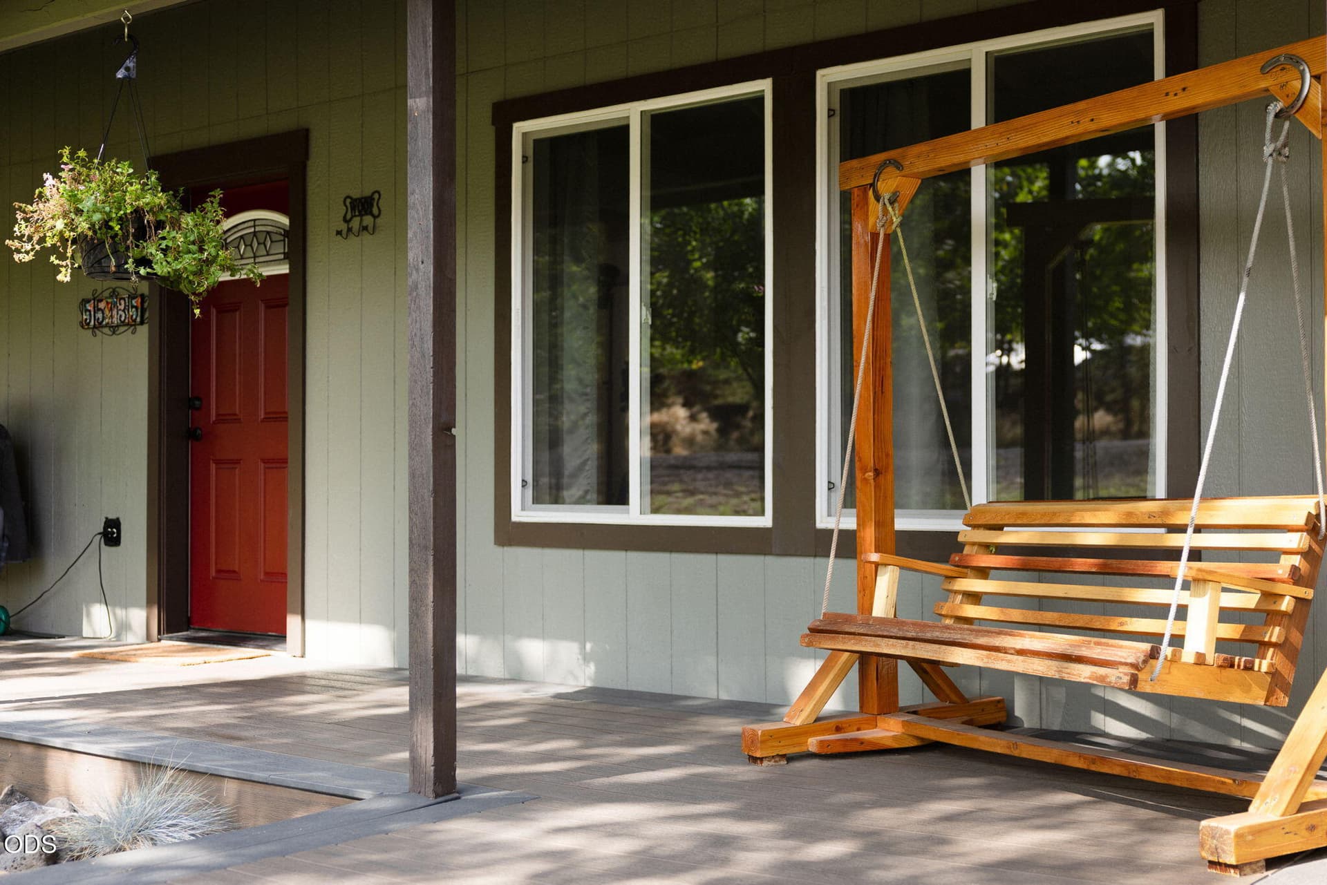 55135 Foster Rd_front porch. Photo 4 of 34, 55135 Foster Road, Bend, OR 97707