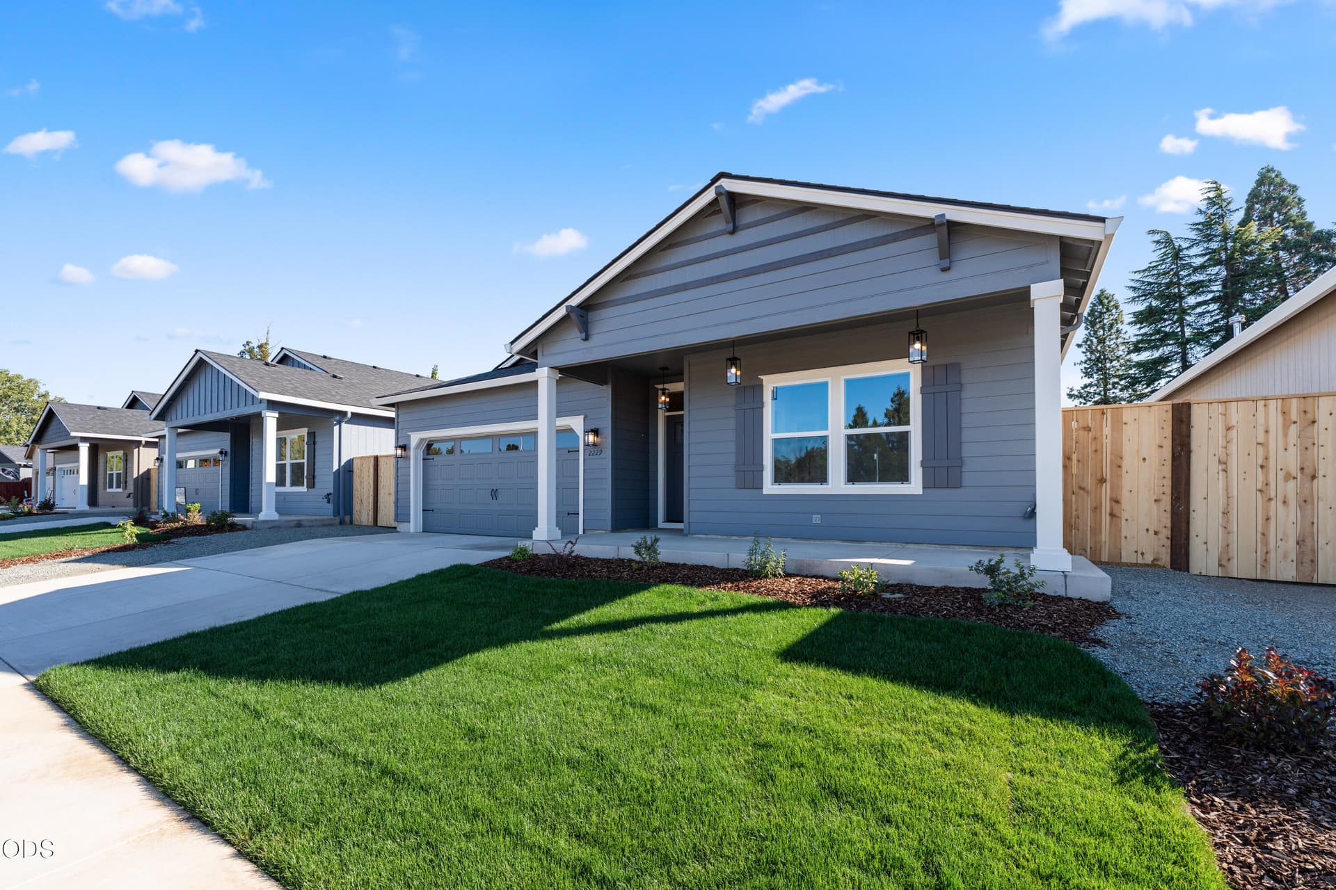 2225 pianna drive-03. Photo 4 of 36, 2229 Piazza Drive, Medford, OR 97501