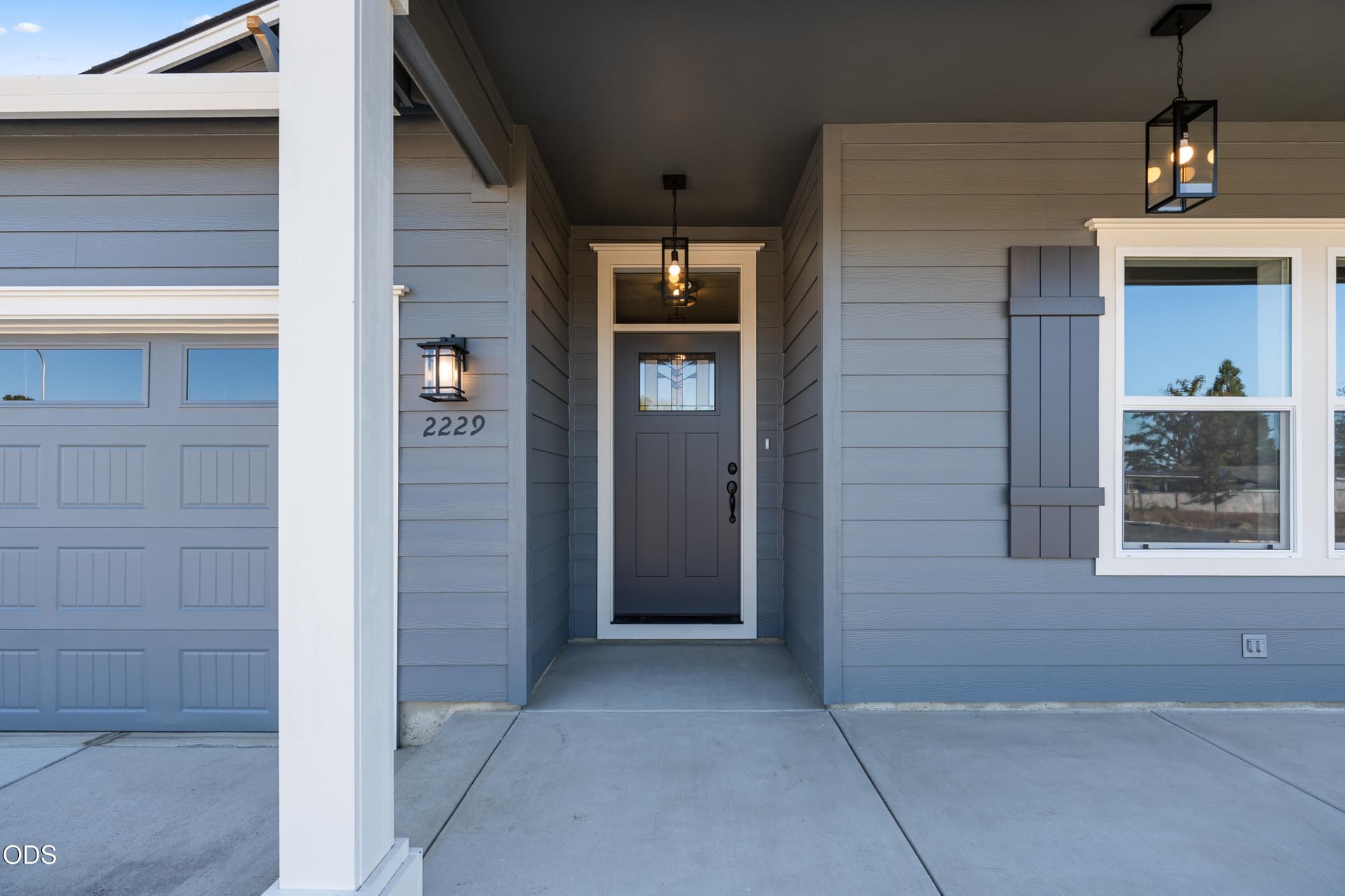 2225 pianna drive-05. Photo 2 of 36, 2229 Piazza Drive, Medford, OR 97501