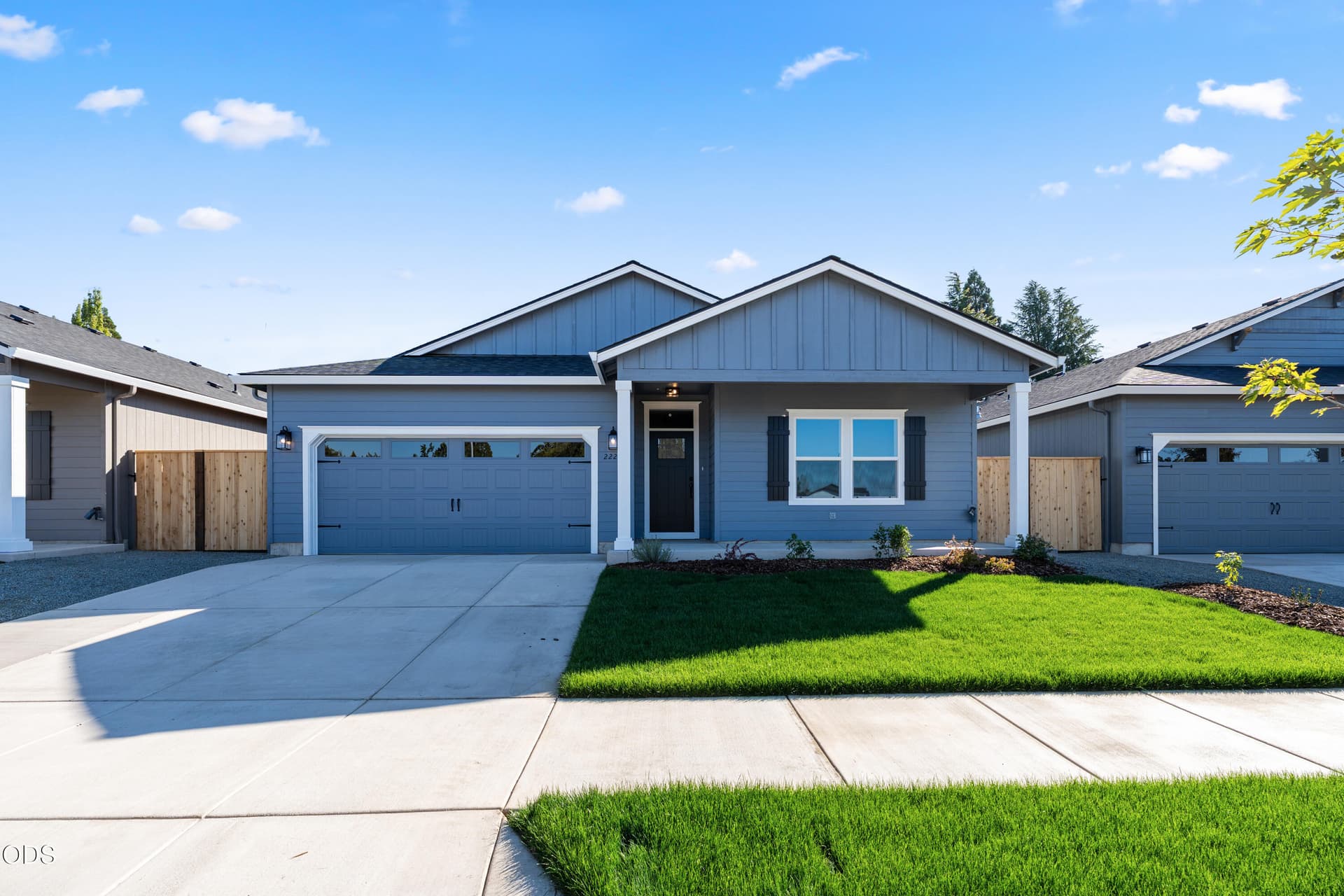 2223 pianna drive-02. Photo 5 of 37, 2223 Piazza Drive, Medford, OR 97501