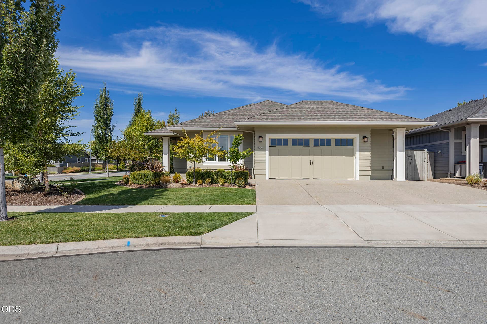 1. Photo 1 of 43, 4007 Shamrock Drive, Medford, OR 97504